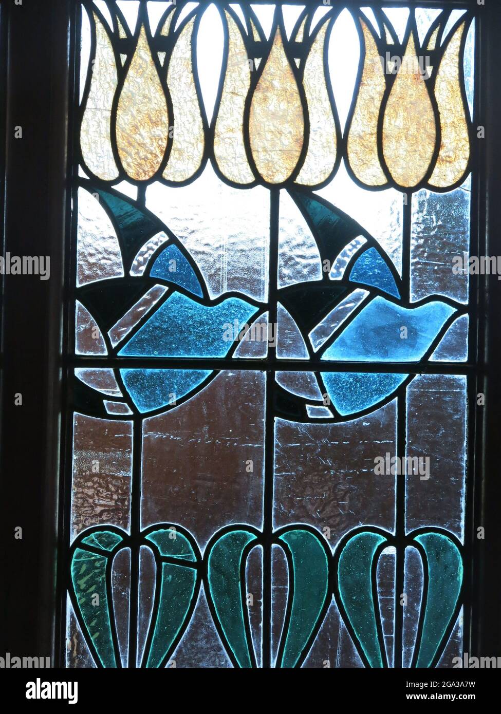 Stylised Flowers In A Decorative Stained Glass Window At Blackwell House Designed By Baillie Scott A Fine Example Of The Arts Crafts Movement 1901 Stock Photo Alamy