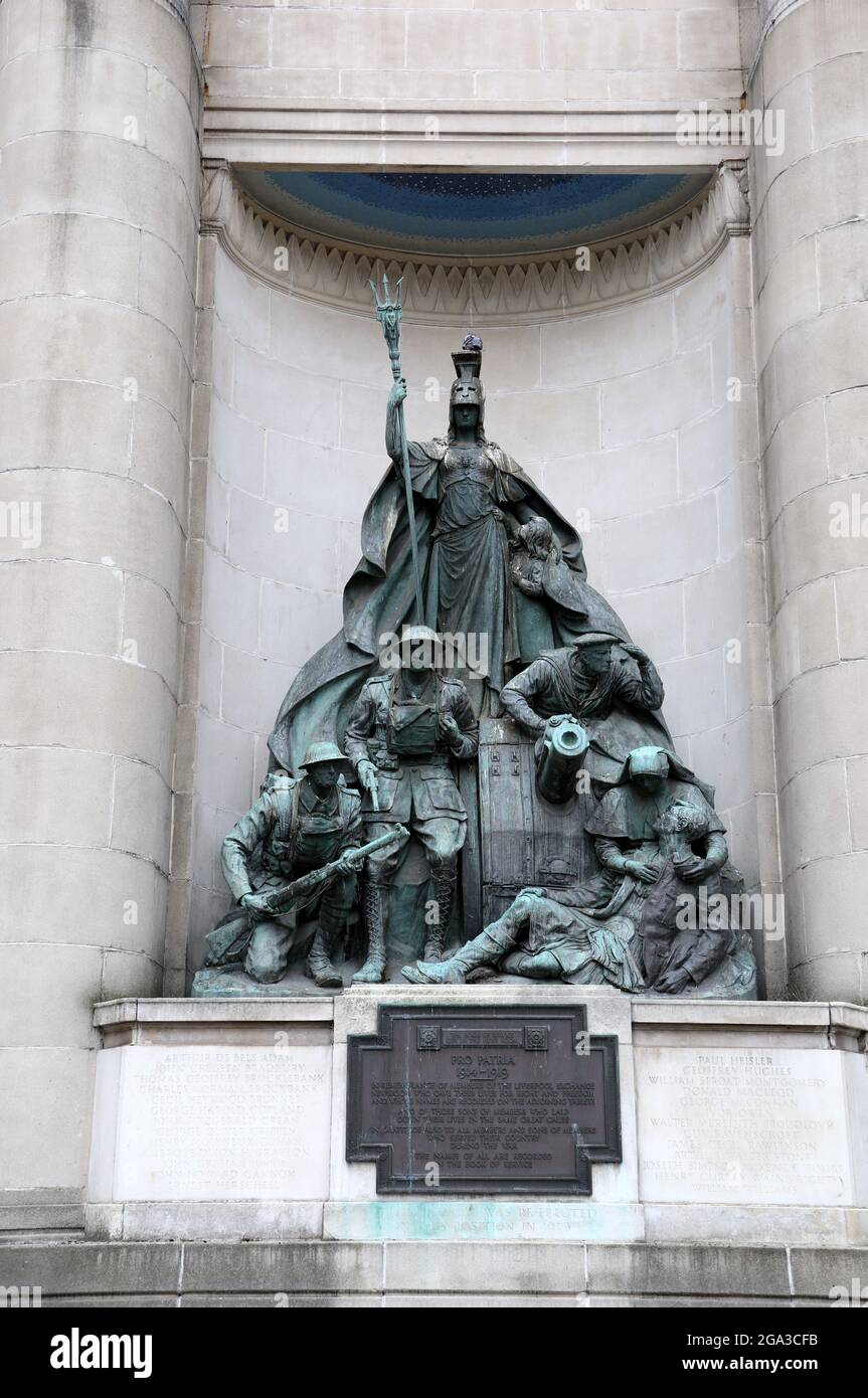 Exchange Newsroom War Memorial in Liverpool Stock Photo