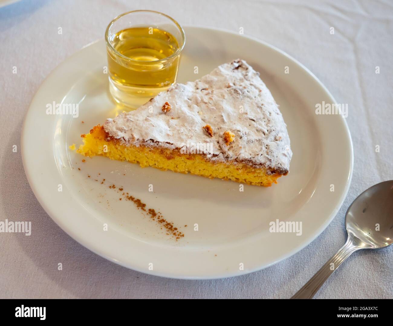 Traditional Spanish almond cake Tarta de Santiago Stock Photo Alamy