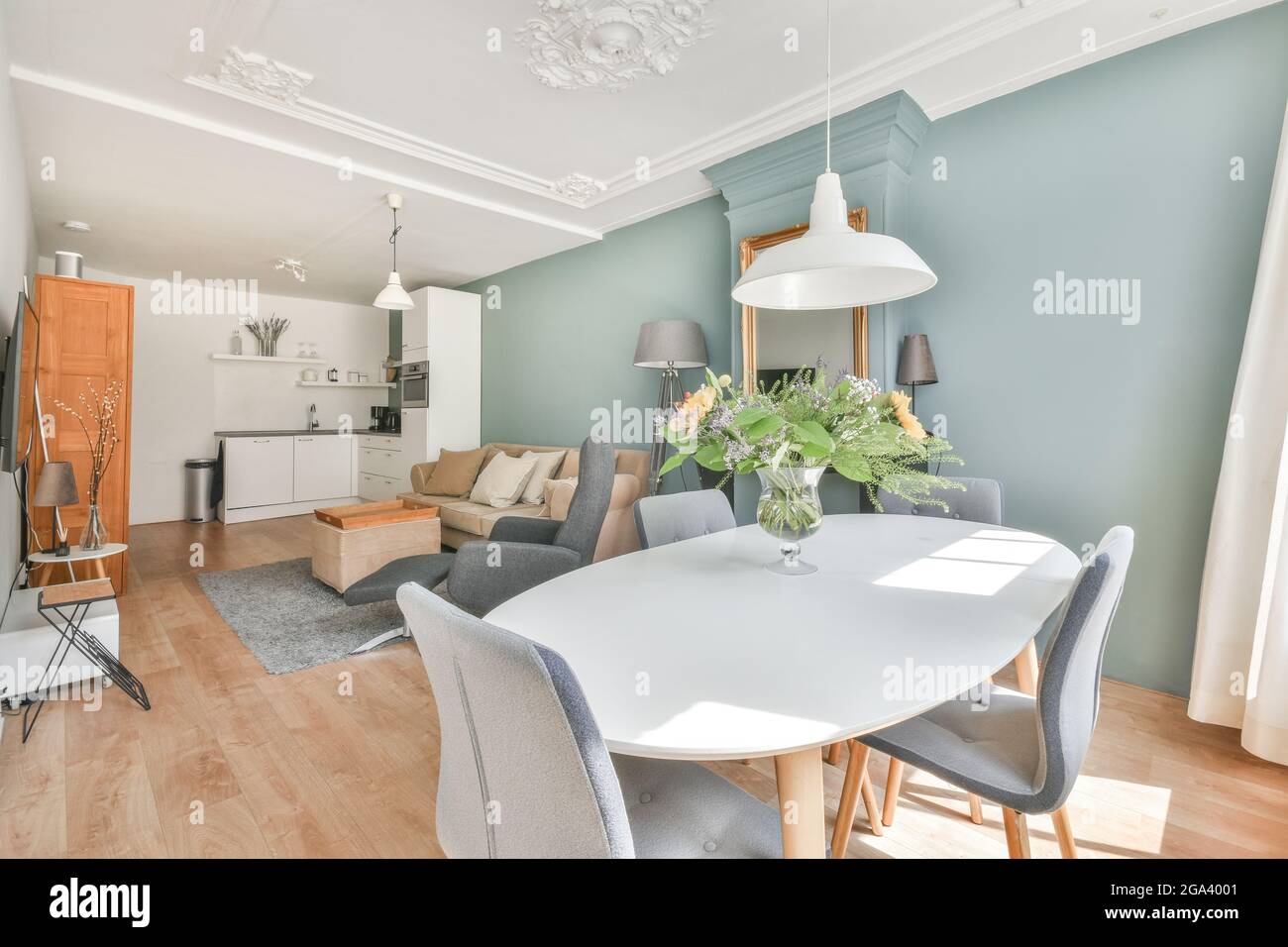 Interior design of bright and beautiful dining room Stock Photo - Alamy