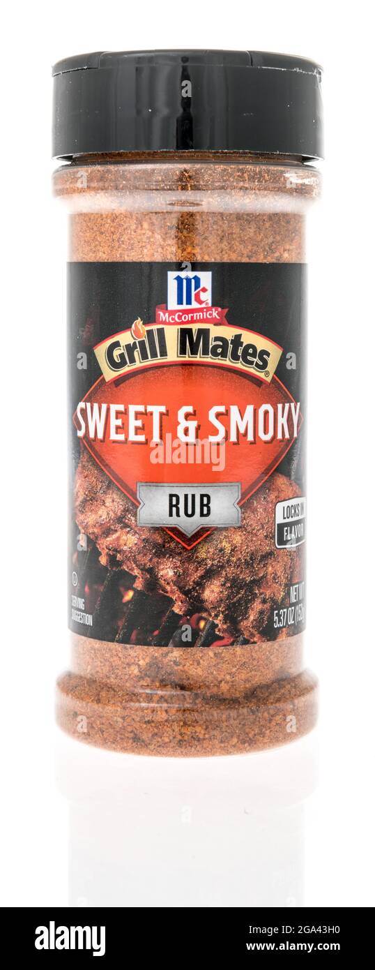 Winneconne, WI -25 July 2021: A package of McCormick grill mates sweet and  smoky rub spice on an isolated background Stock Photo - Alamy