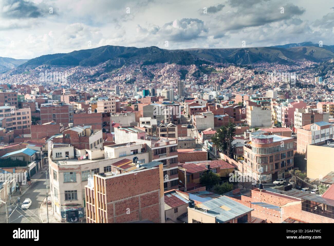Skyscraper slum la paz bolivia hi-res stock photography and images - Alamy
