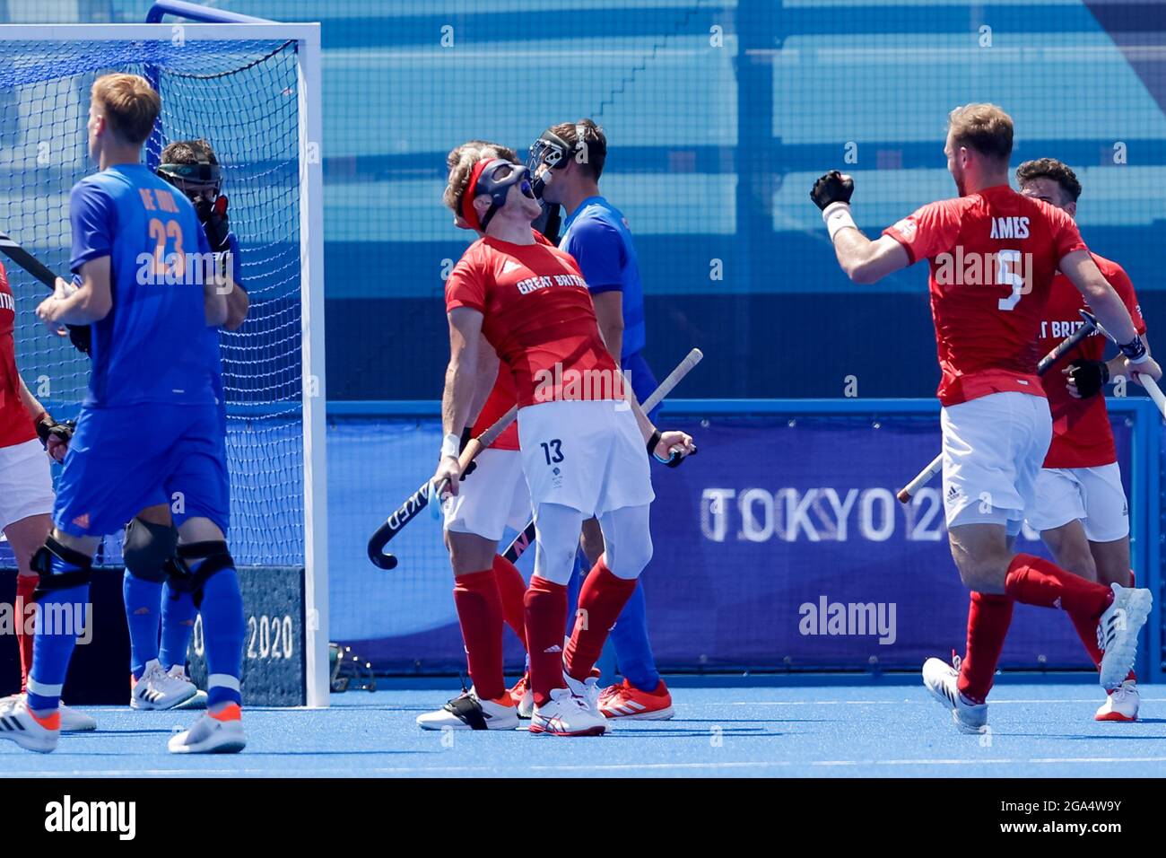 TOKYO, JAPAN - JULY 29: Samuel Ward of Great Britain celebrates after scoring his sides second goal during the Tokyo 2020 Olympic Mens Hockey Tournament match between Netherlands and Great Britain at Oi Hockey Stadium on July 29, 2021 in Tokyo, Japan (Photo by Pim Waslander/Orange Pictures) NOCNSF Credit: Orange Pics BV/Alamy Live News Stock Photo