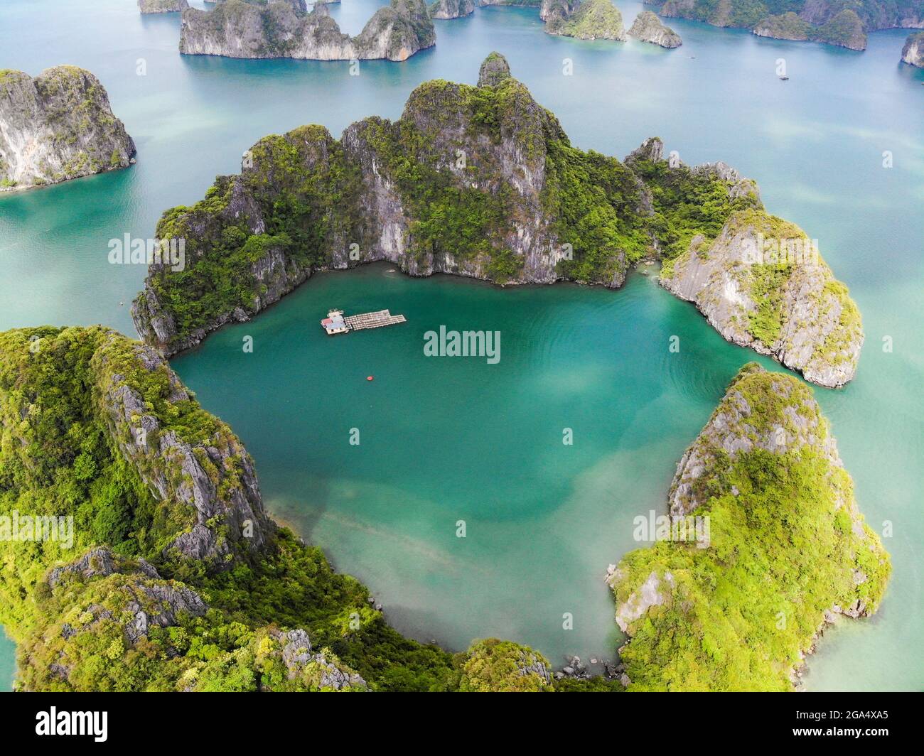 Nice Bai Tu Long bay in Quang Ninh province northern Vietnam Stock
