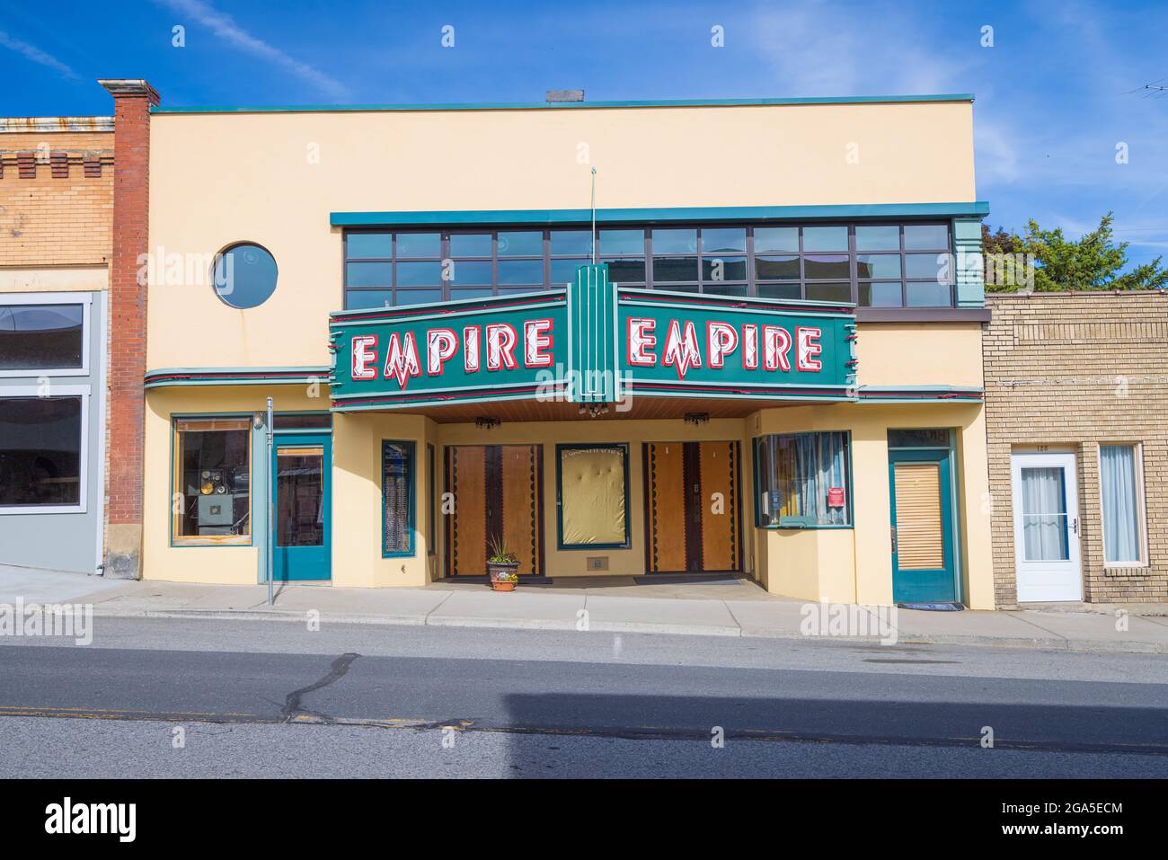 Empire theater hi-res stock photography and images - Alamy