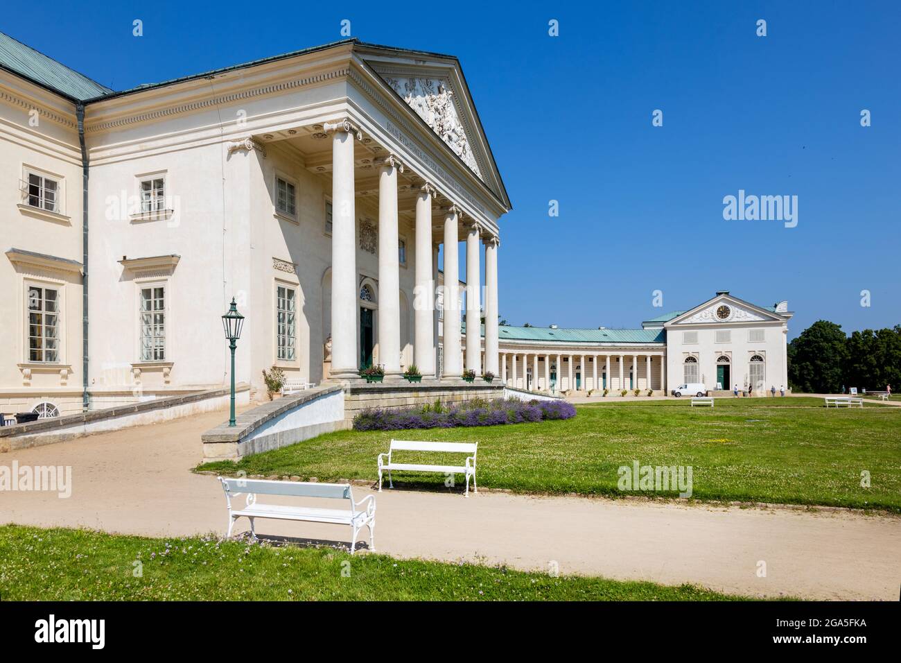 Empirovy zamek Kacina (nar. kulturni pamatka, 1806, arch. F. Schuricht), Stredocesky kraj, Ceska republika / Kacina Castle, National cultural landmark Stock Photo