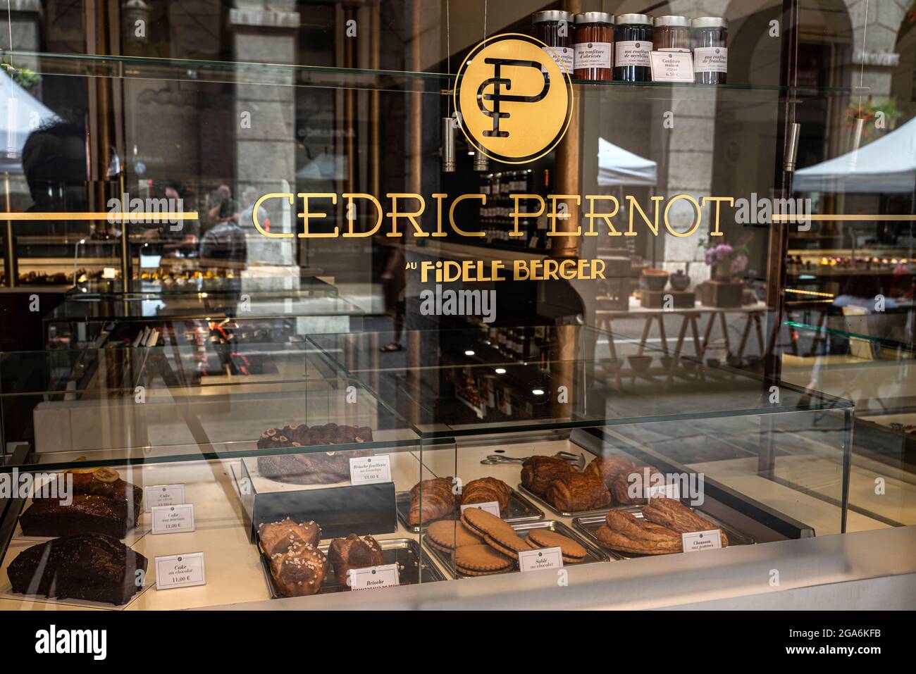 The oldest boutique in the city of Chambéry is a real institution, Cedric Pernot pastry shop. Chambery, Savoy department, Auvergne-Rhône-Alpes region Stock Photo