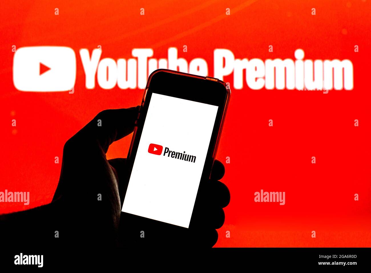 Youtube premium logo hi-res stock photography and images - Alamy