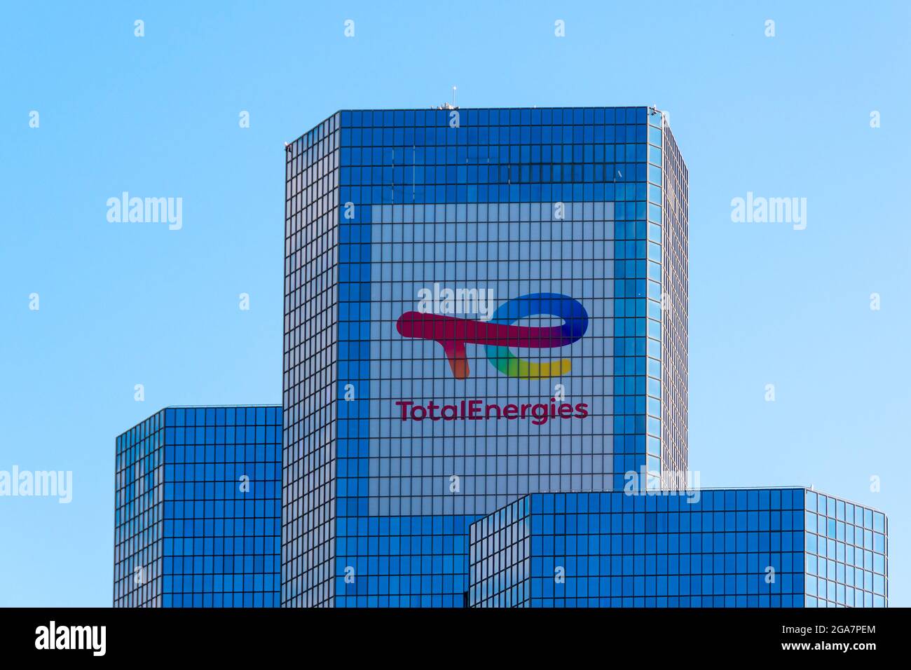 Exterior view of the tower housing the headquarters of the oil company