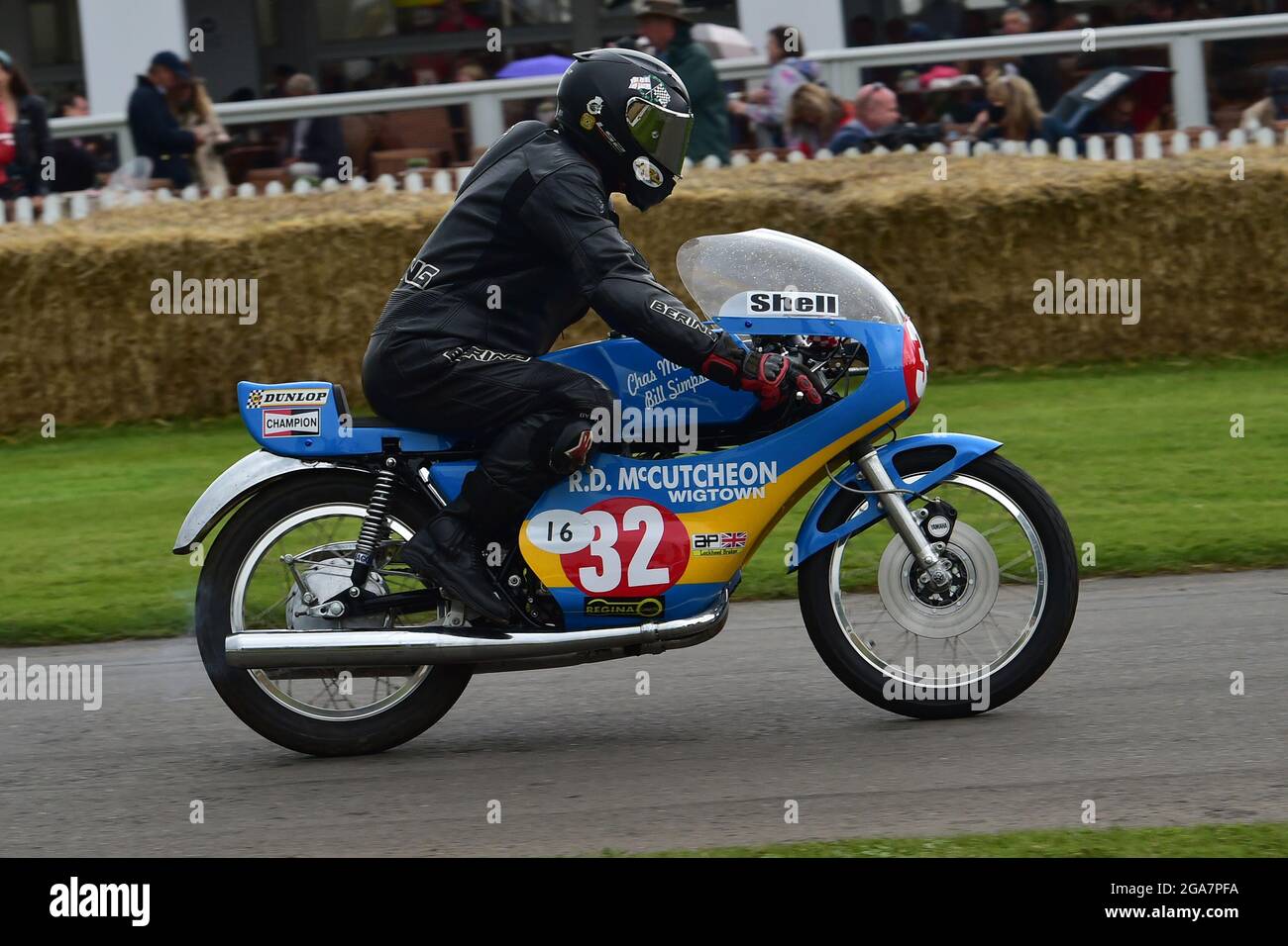 Chas Mortimer, Yamaha RD250, 110 Years of the Mountain Course, The Maestros - Motorsport's Great All-Rounders, Goodwood Festival of Speed, Goodwood Ho Stock Photo