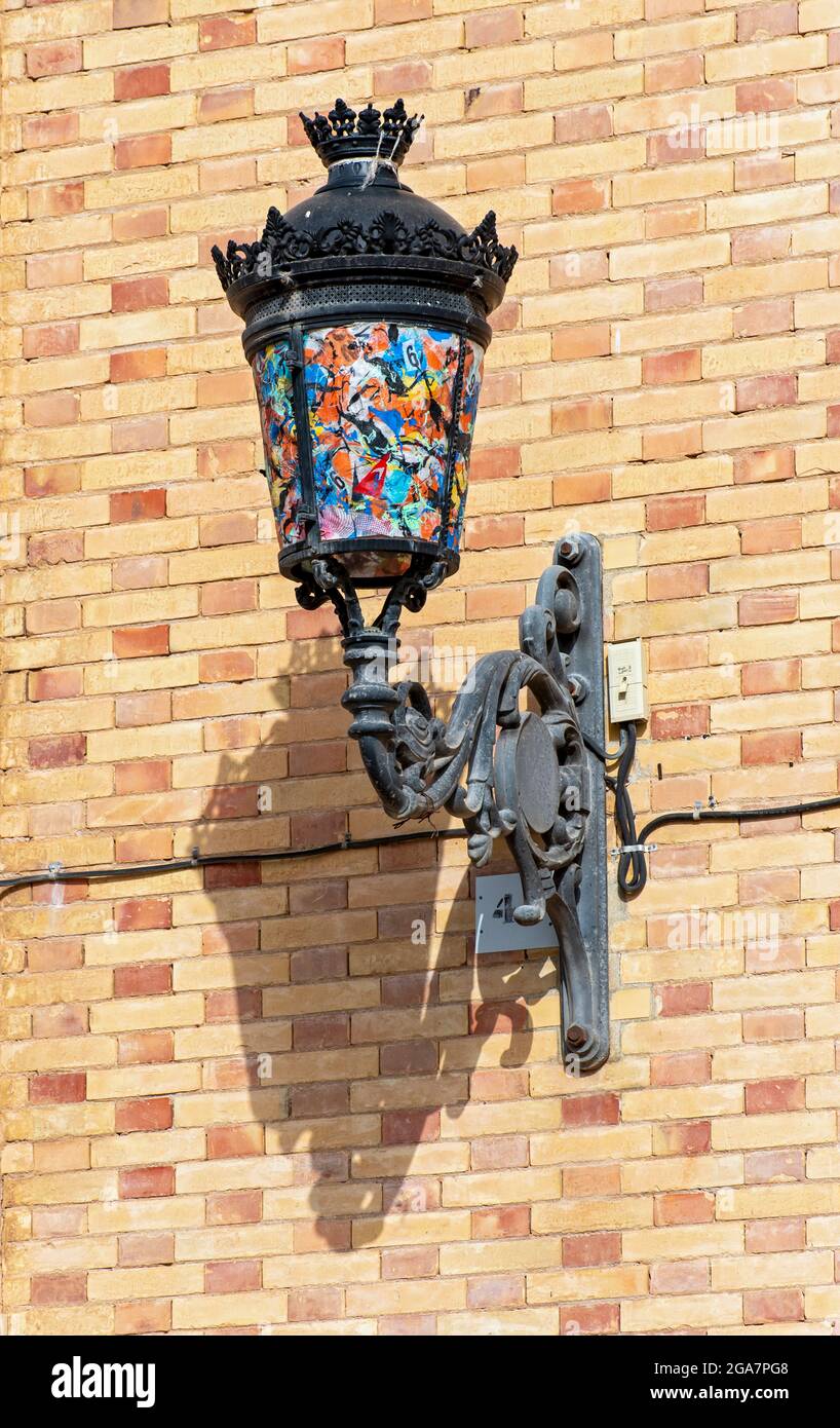 Old street light lamp lantern hi-res stock photography and images - Alamy