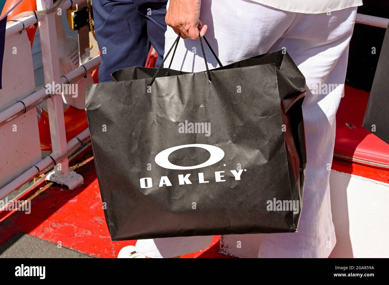 Oakley logo hi-res stock photography and images - Alamy