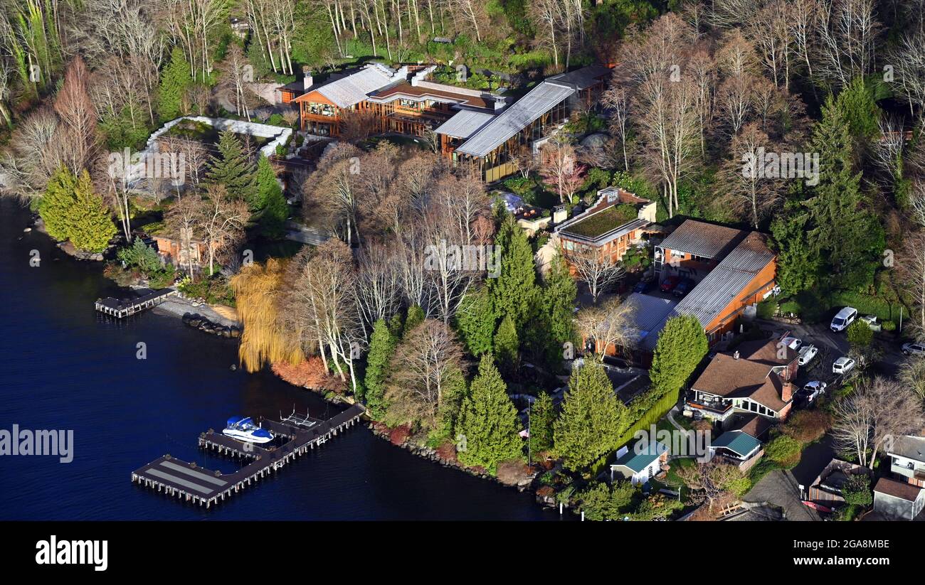 THE GATES ESTATE ON LAKE WASHINGTON IN MEDINA, WASHINGTON Stock Photo