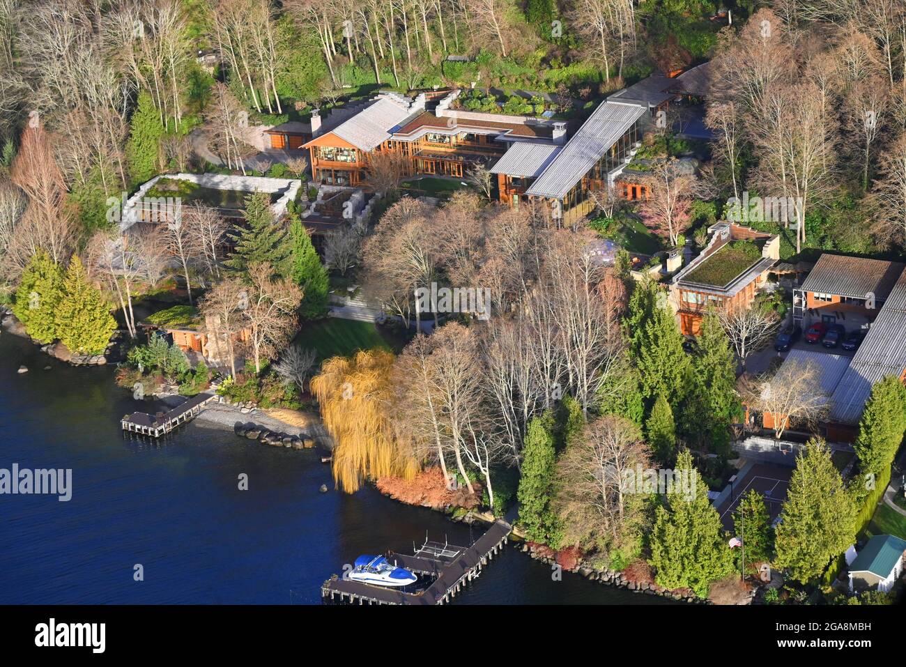 THE GATES ESTATE ON LAKE WASHINGTON IN MEDINA, WASHINGTON Stock Photo 
