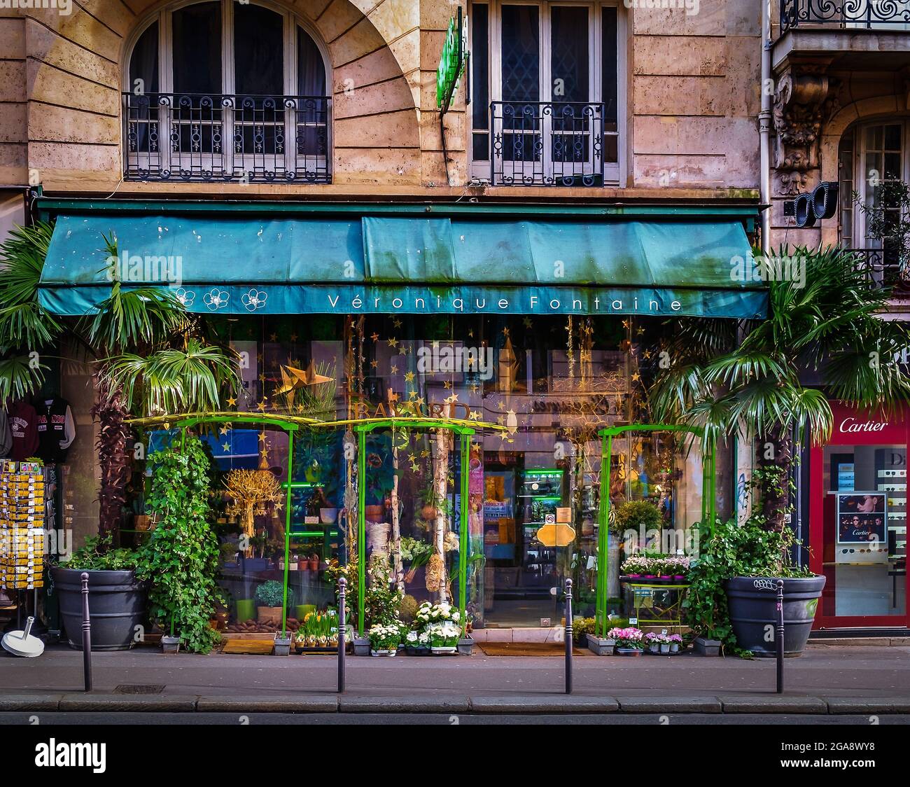 Paris, France, Feb 2020, view of “Veronique Fontaine” flower shop window in the 4th district Stock Photo