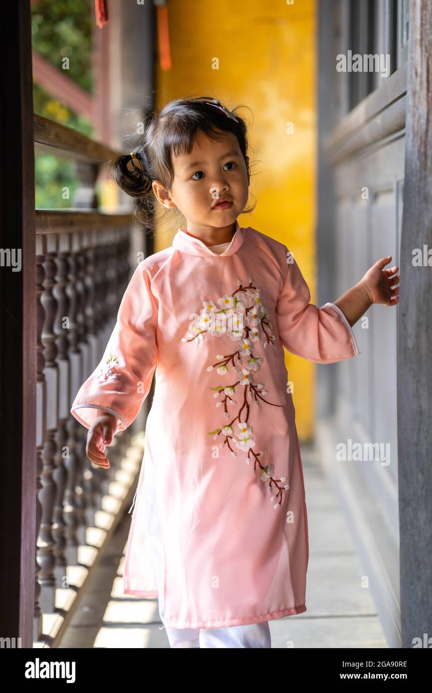 Child ao dai hi res stock photography and images Alamy