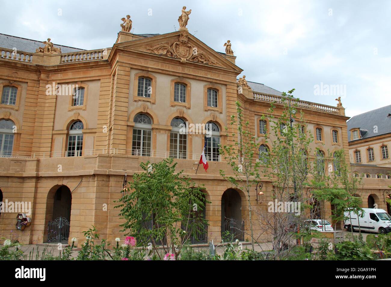 operatheater in metz in lorraine (france Stock Photo Alamy