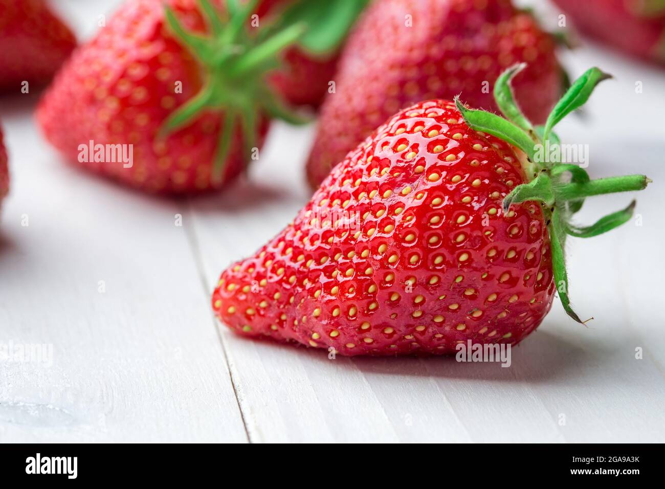 Fresh strawberry background. Ripe in close-up Stock Photo - Alamy