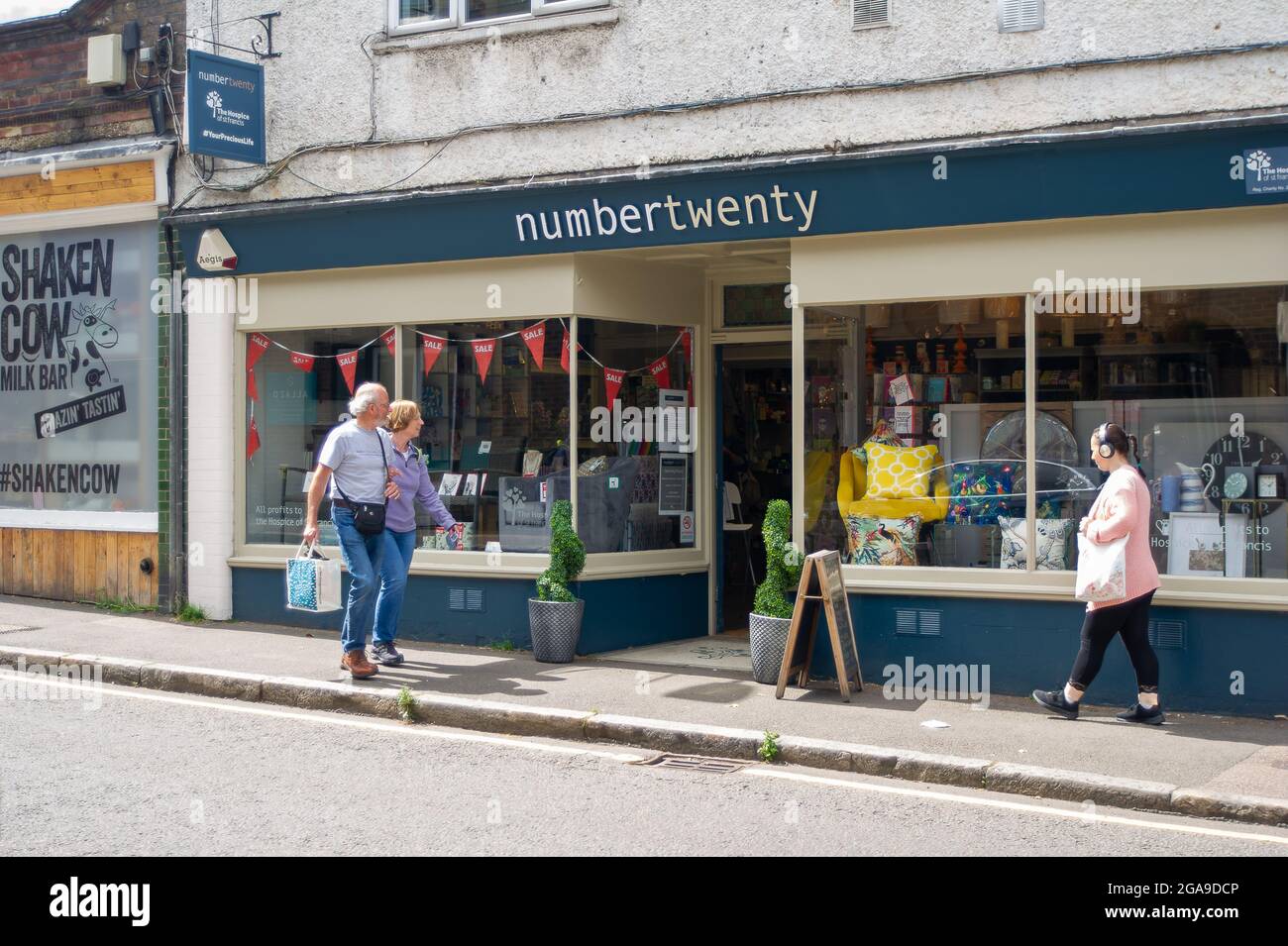 Berkhamsted, Hertfordshire, UK. 28th July, 2021. Shoppers in Berkhamsted High Street today on market day. Credit: Maureen McLean/Alamy Stock Photo