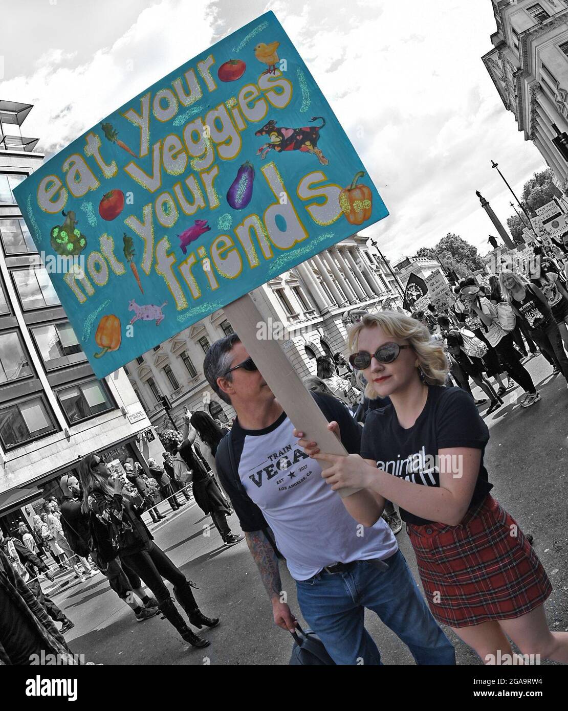 The Official Animal Rights March, London, 2018. Evanna Lynch, Derek Sarno and Vegan Activists marching through UK’s capital city on 25th August 2018 Stock Photo