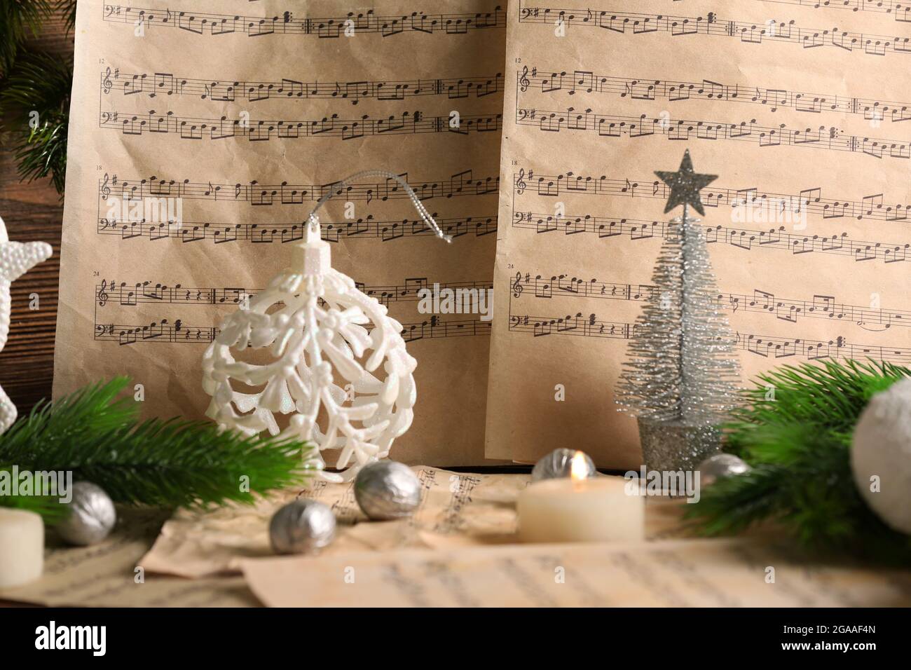 Music notes with Christmas decoration close up Stock Photo - Alamy