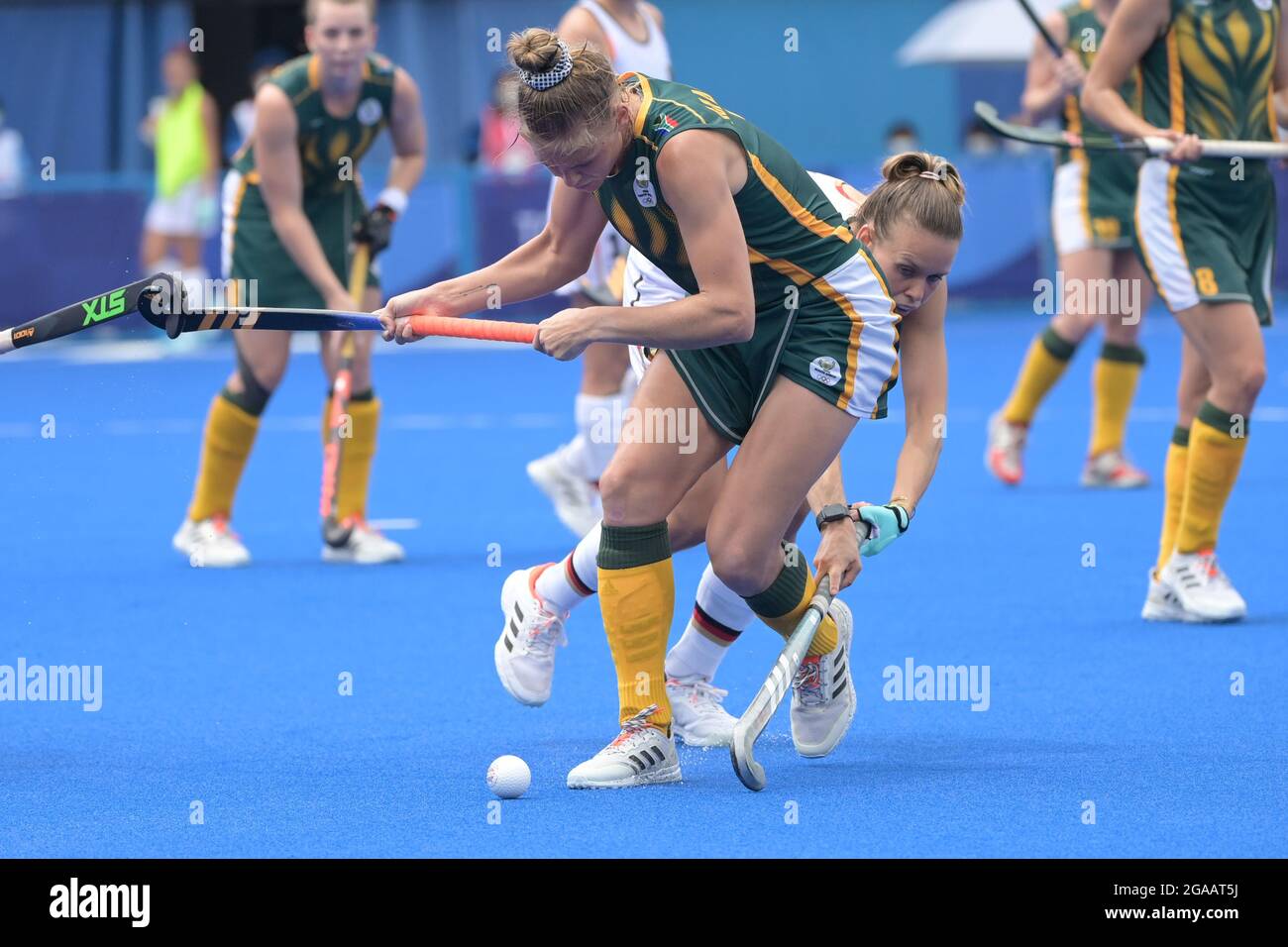 Tokyo, Japan. 30th July, 2021. Hockey, Women: Olympics, South Africa -  Germany, Preliminary Round, Group A, Matchday 4 at Oi Hockey Stadium. Nike  Lorenz (back) of Germany and Marizen Marais of South