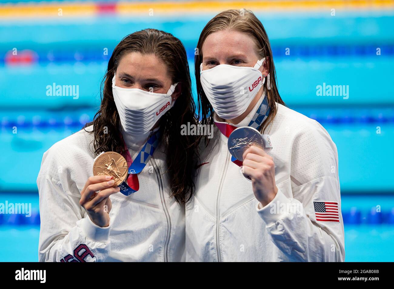 Tokyo, Japan. 30th July, 2021. TOKYO, JAPAN - JULY 30: Lilly King of United States, silver and Annie Lazor of United States, bronze, show the medals after competing in the women 200m Breaststroke final during the Tokyo 2020 Olympic Games at the Tokyo Aquatics Centre on July 30, 2021 in Tokyo, Japan (Photo by Giorgio Scala/Insidefoto/Deepbluemedia) Credit: insidefoto srl/Alamy Live News Stock Photo