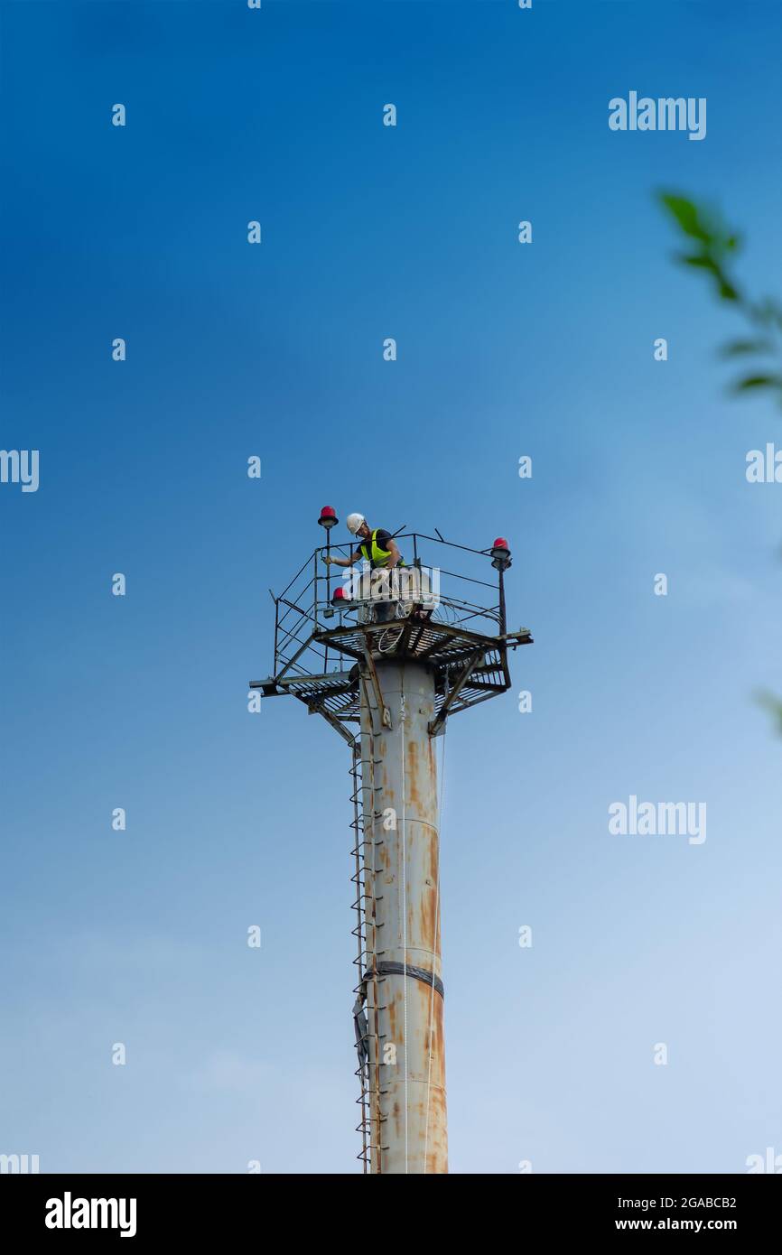 30 meter tall hi-res stock photography and images - Alamy