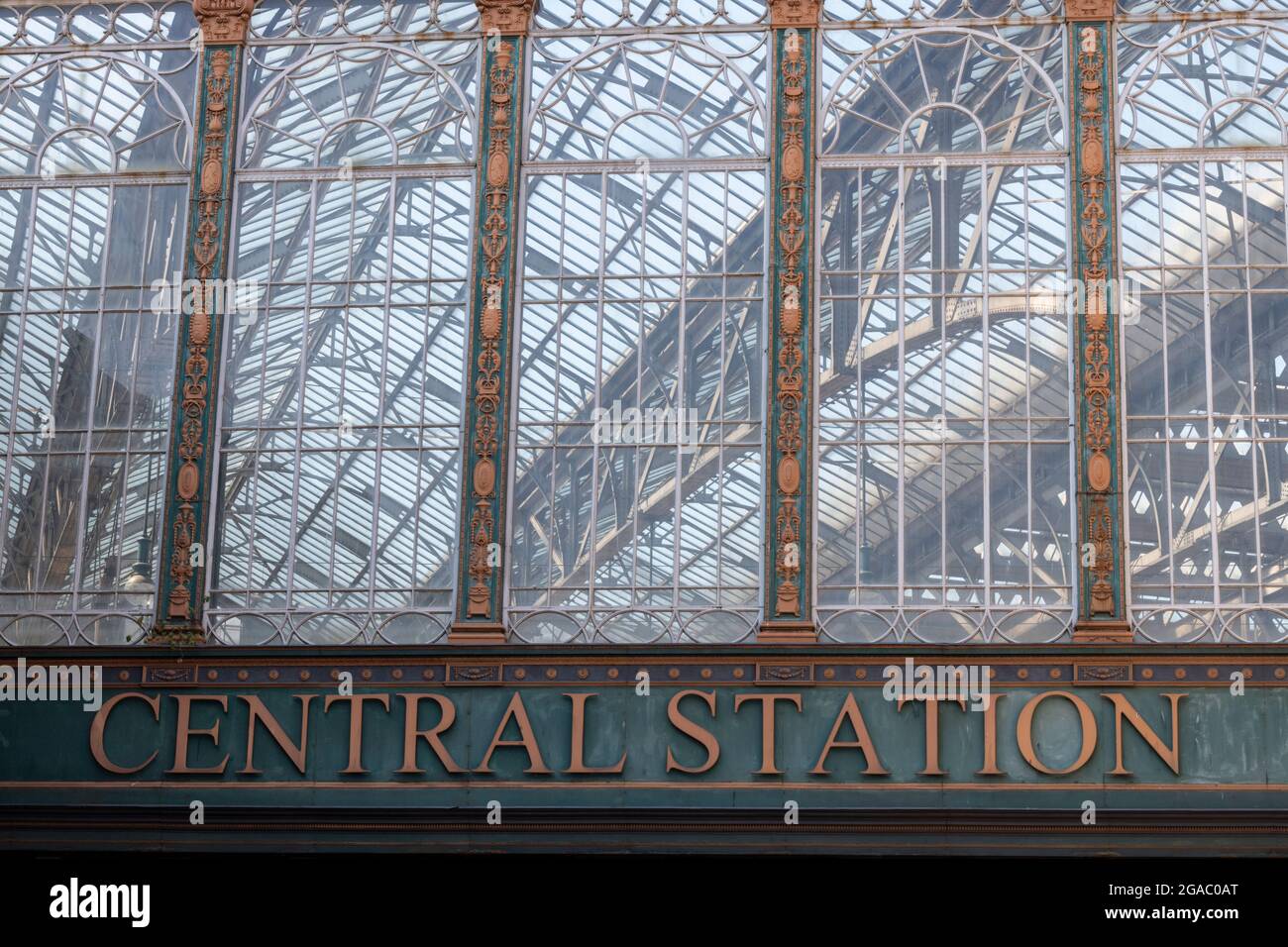 glasgow central railway station, rail terminal, victorian engineering