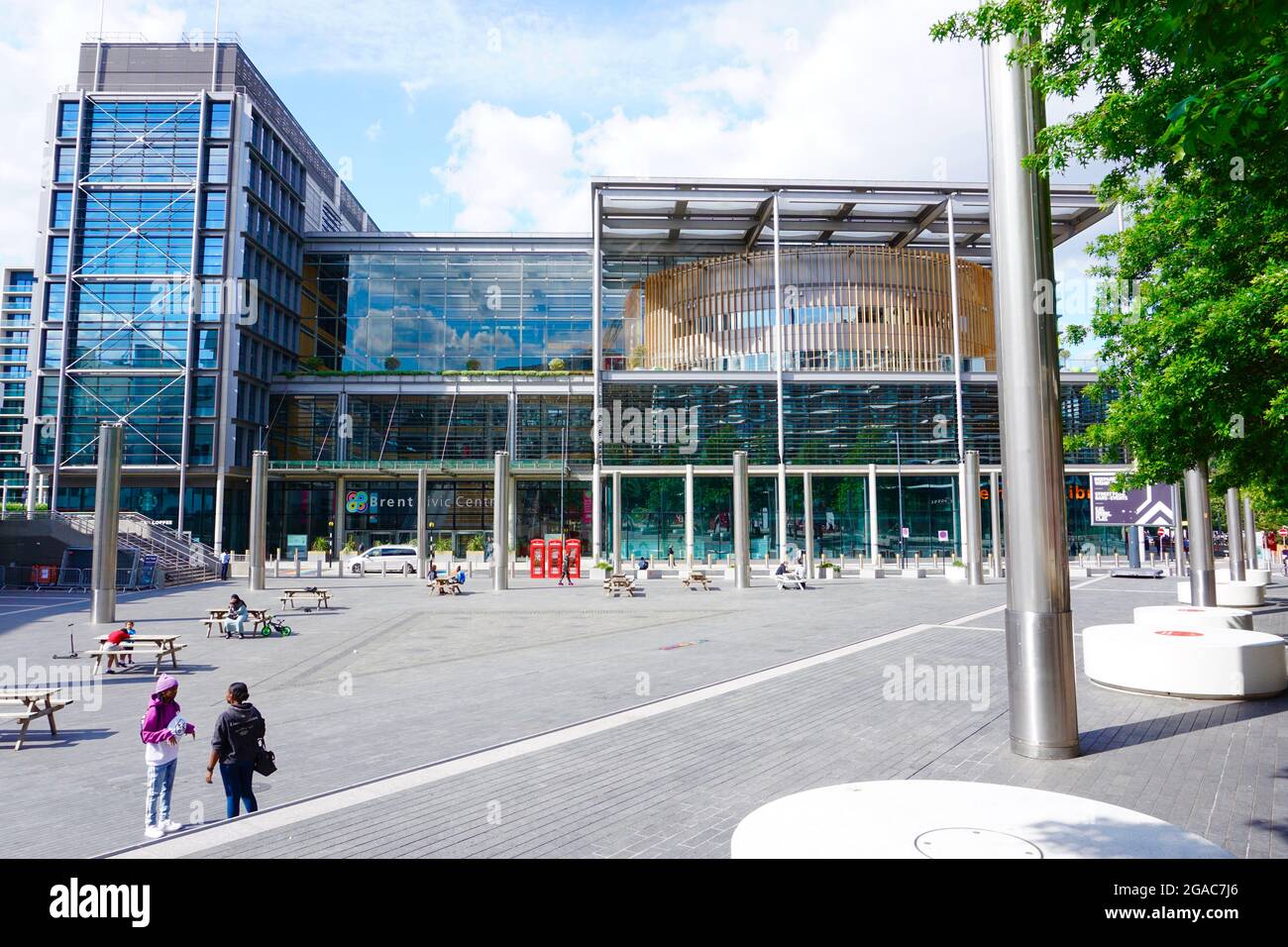 london designer outlet wembley park boulevard wembley
