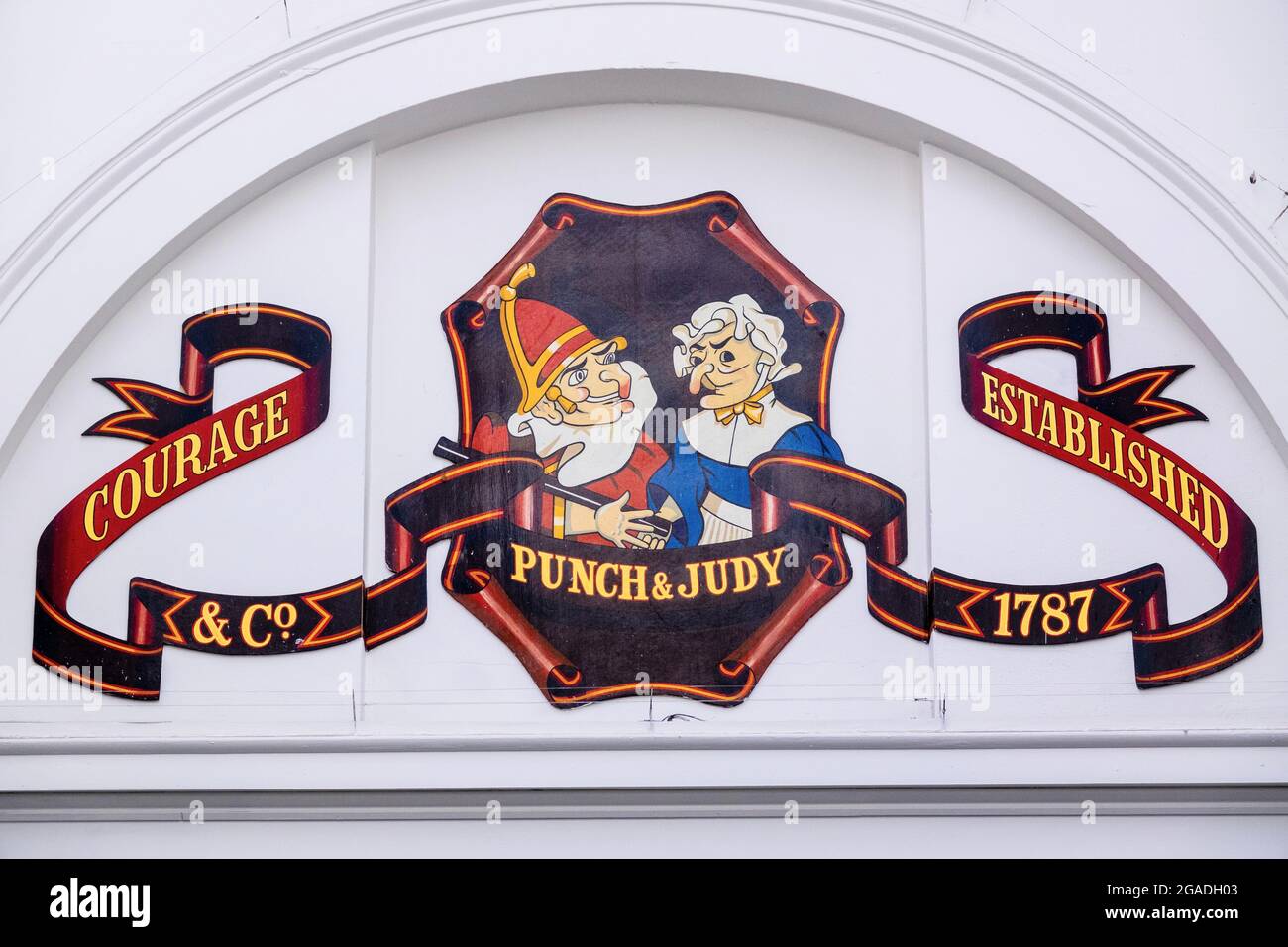 Punch and Judy pub in Covent Garden, London, built in 1787 and named