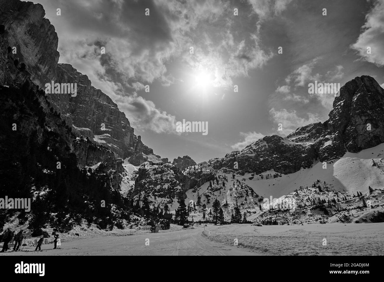 Dolomites ski Black and White Stock Photos & Images - Alamy