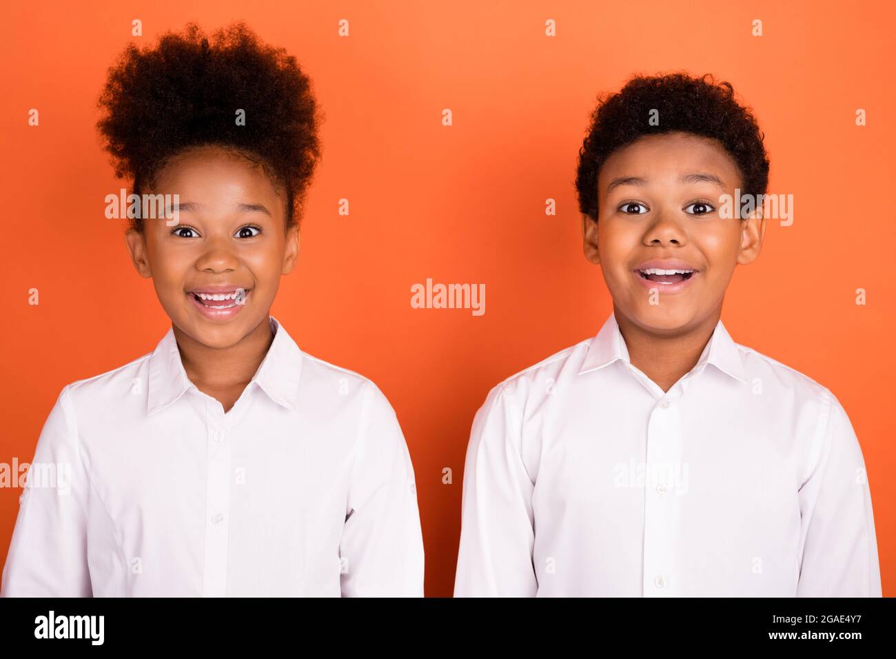 Photo Of Two Young Black Kids Amazed Shocked Omg Fake Novelty News Isolated Over Orange Color Background Stock Photo Alamy Photo Of Two Young Black Kids Amazed Shocked Omg Fake Novelty News Isolated Over Orange Color Background Stock Photo Alamy