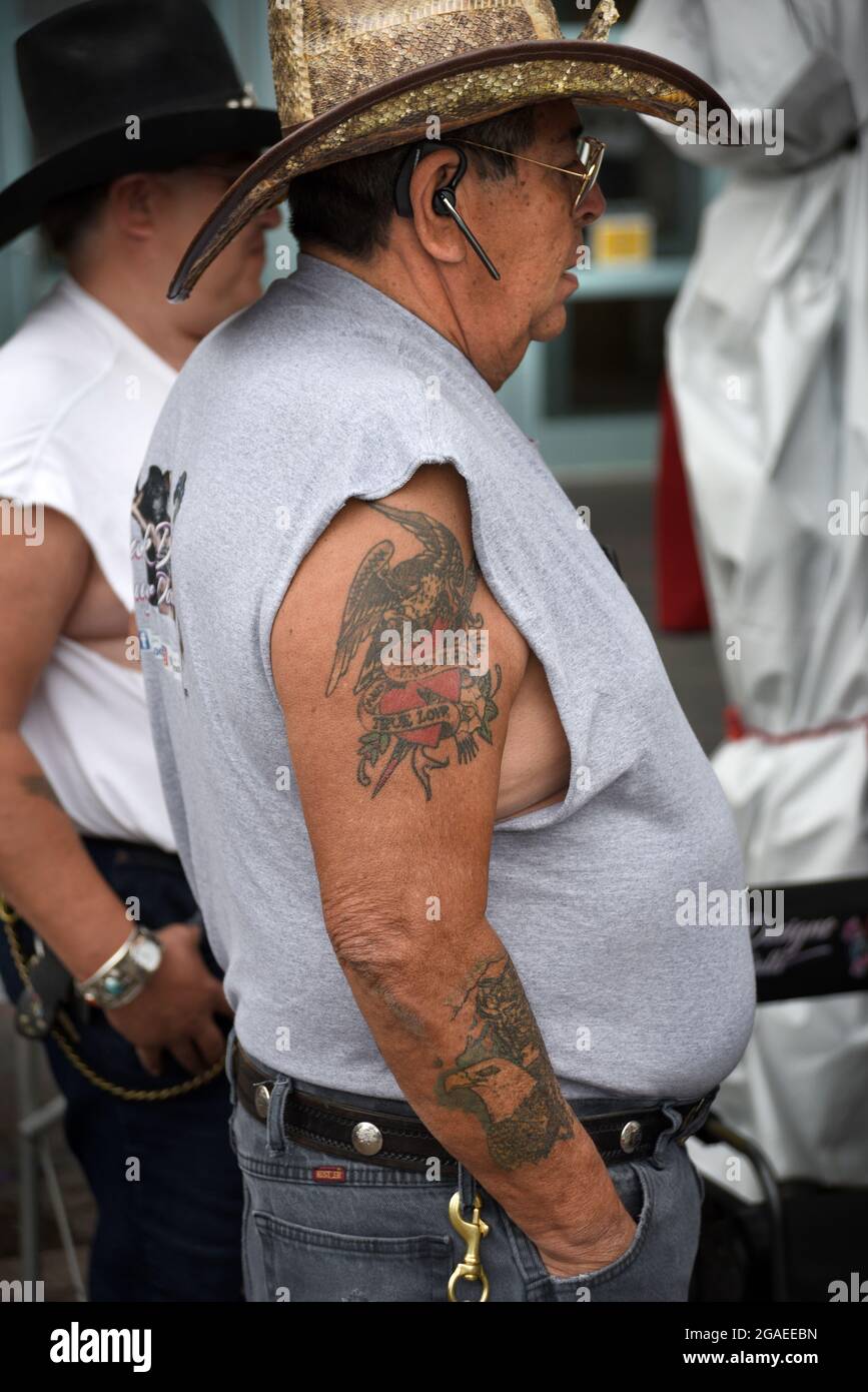 Fat man with tattoo hi-res stock photography and images - Alamy