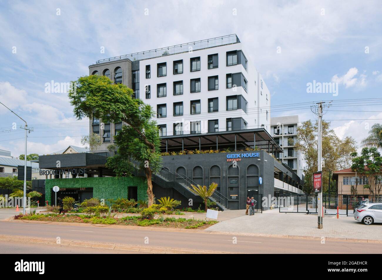 The building as viewed from Lynnwood Road. Brooklyn House, Pretoria