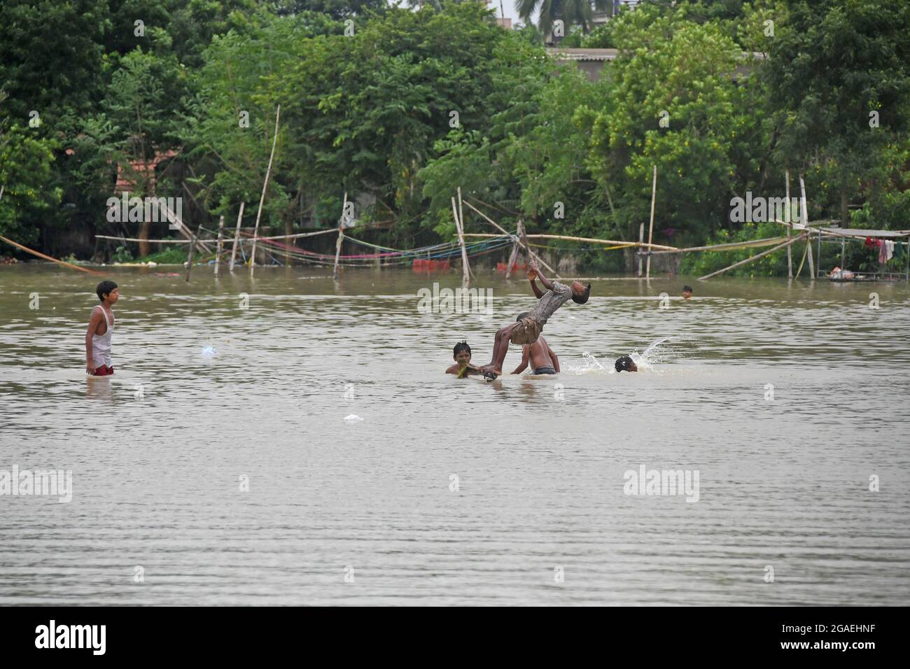 Burdwan, West Bengal / India : In Burdwan civic town areas uncountable ...