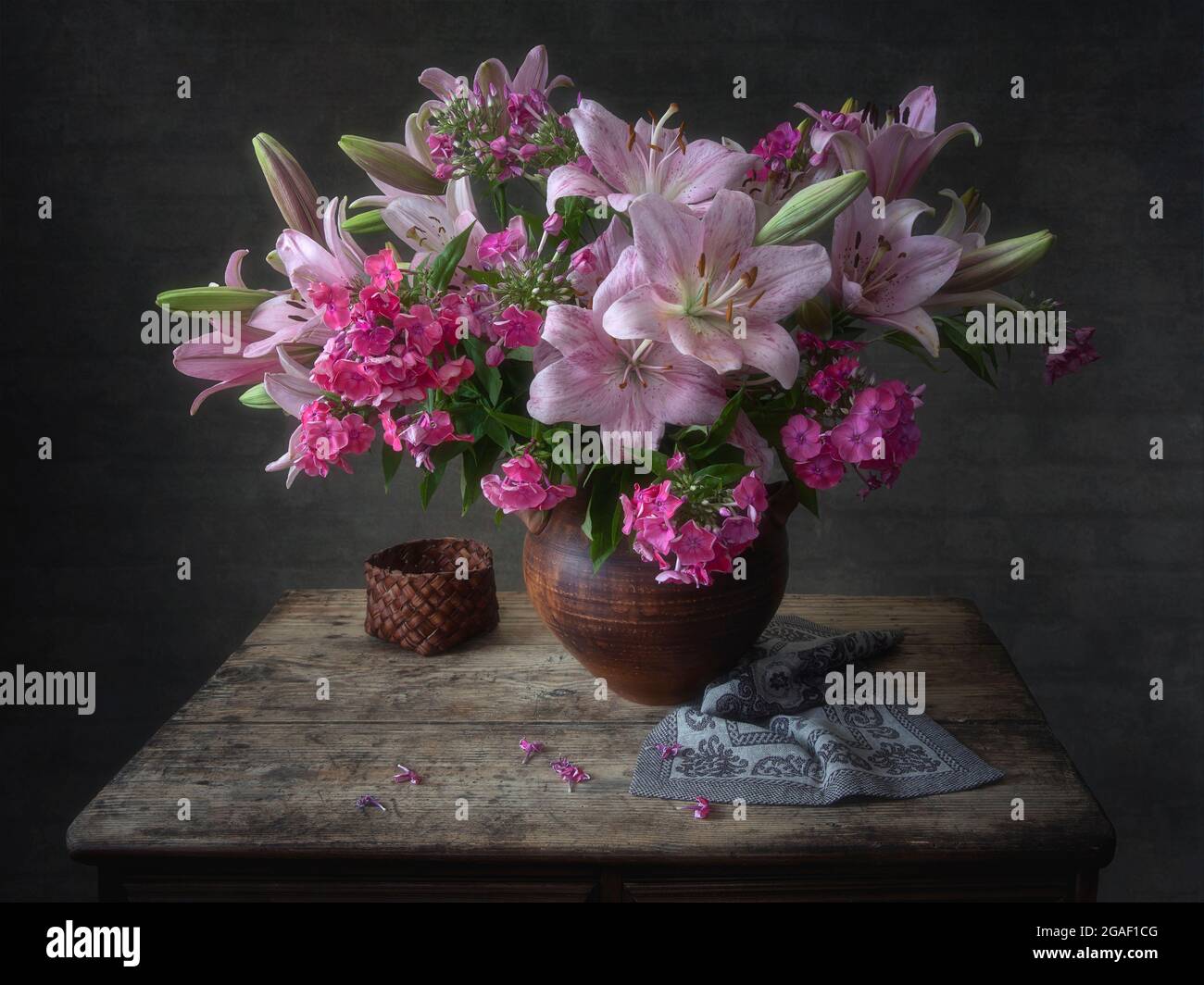 Still life with a bouquet of lilies and phlox Stock Photo - Alamy