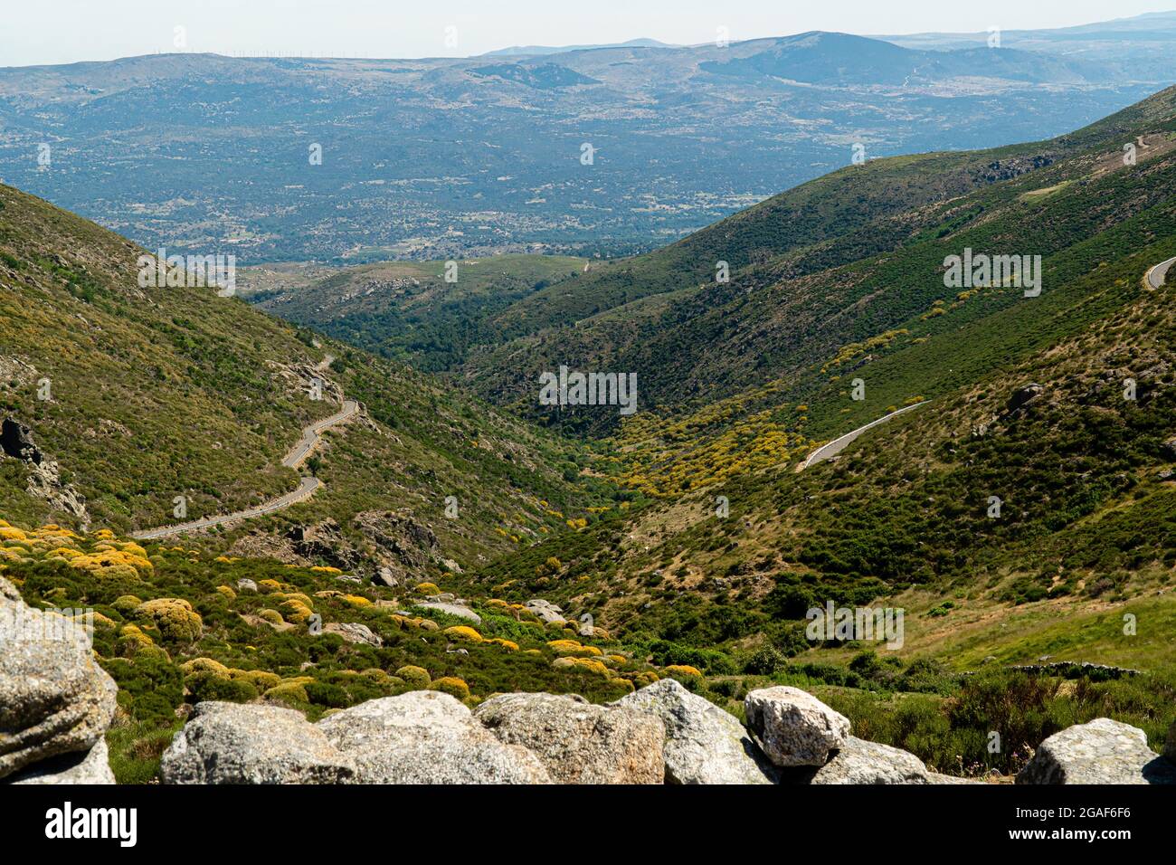 Shot beautiful green mountain hi-res stock photography and images - Alamy