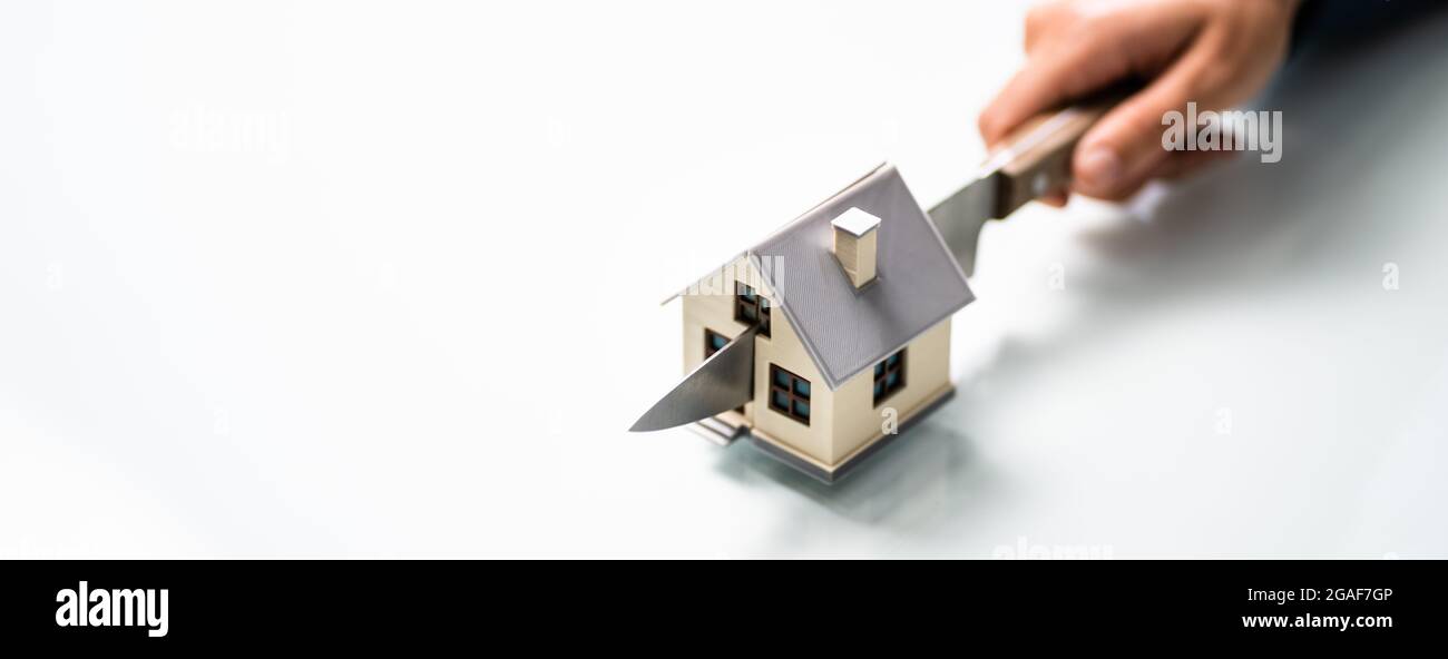 House Property Divided. Divorce And Estate Separation Stock Photo Alamy