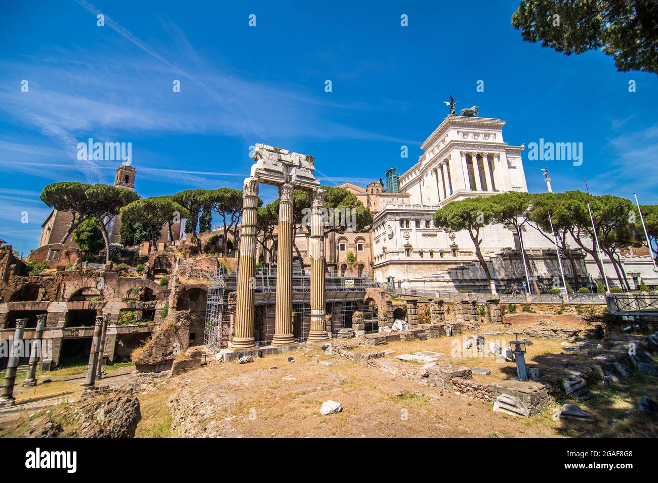 Imperial Way Rome Rome, Italy - Juny, 2021: Tourists walk along Via dei Fori Imperiali ...