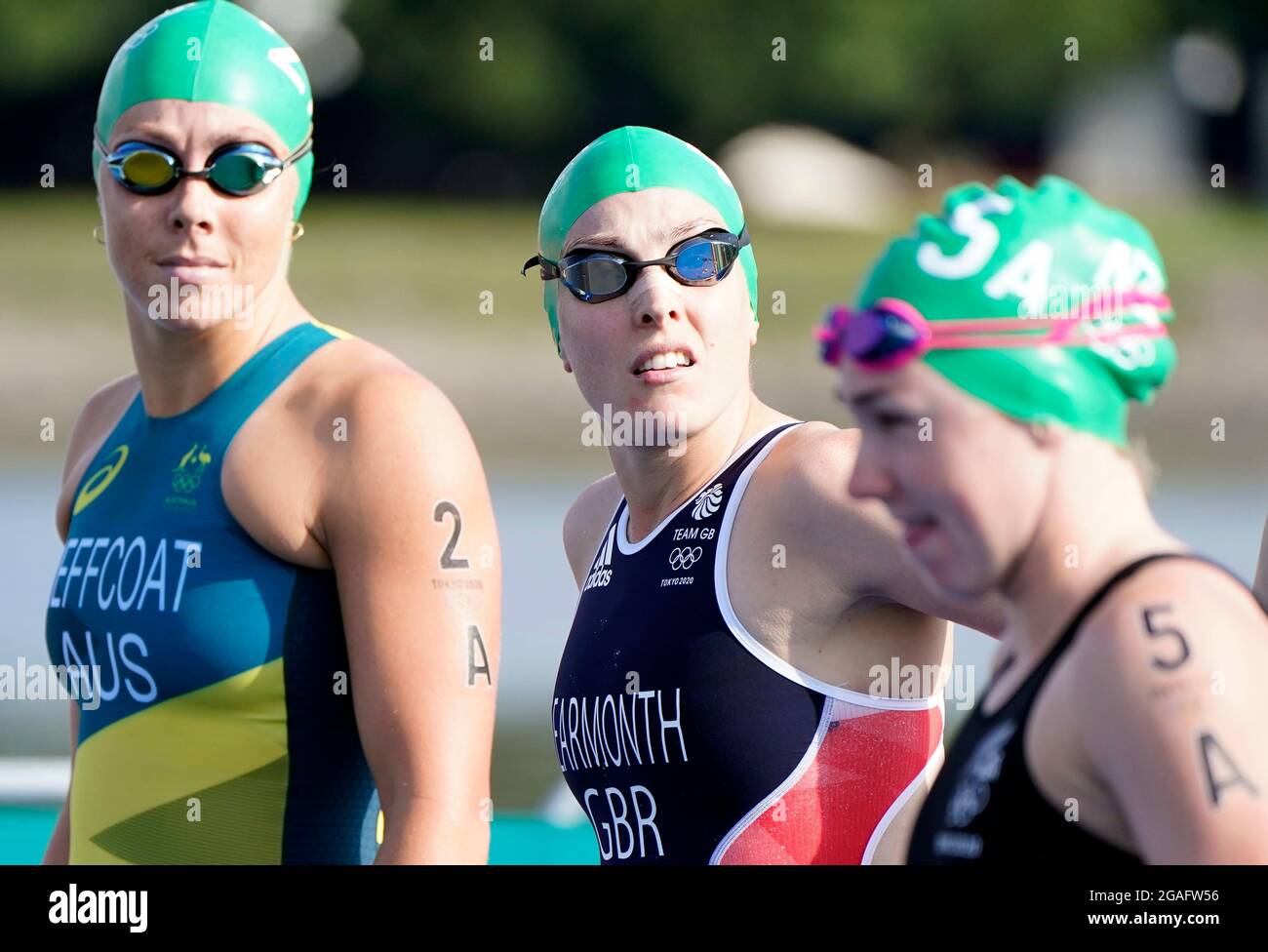 Great Britain's Jessica Learmonth (centre) before the Triathlon Mixed Relay at Odaiba Marine Park on the eighth day of the Tokyo 2020 Olympic Games in Japan. Picture date: Saturday July 31, 2021. Stock Photo