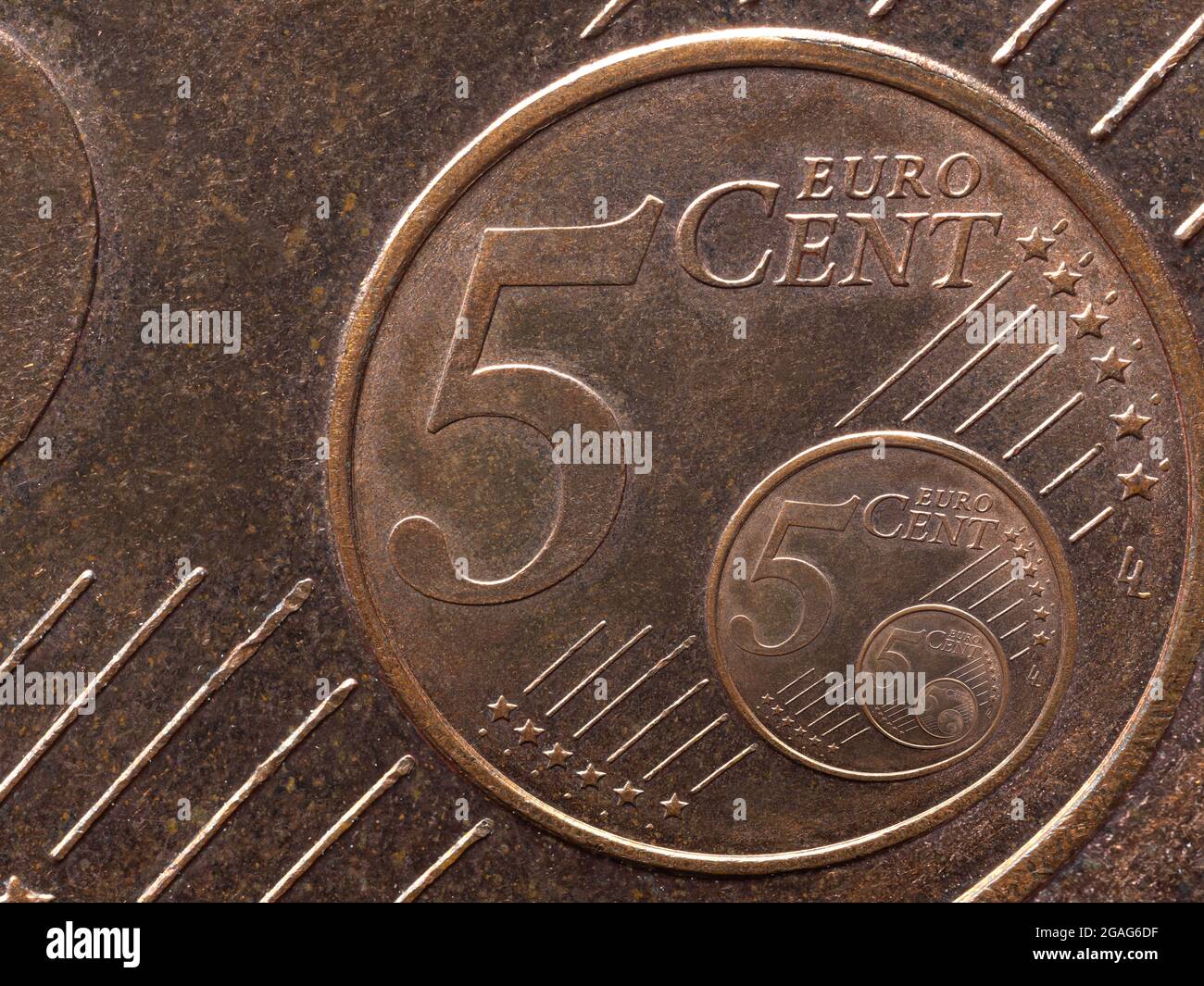 Seamless 5 euro cent coin spiral zoom loop Stock Photo - Alamy