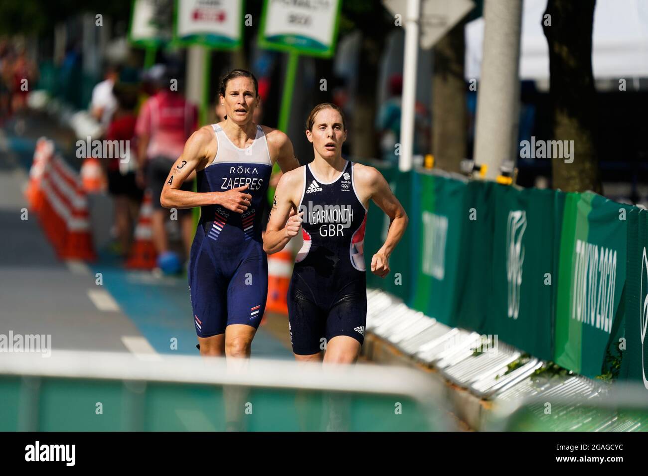 Tokyo, Japan. 31st July, 2021. (L-R) Katie ZAFERES (USA), Jessica LEARMONTH (GBR) Triathlon : Mixed Relay during the Tokyo 2020 Olympic Games at the Odaiba Marine Park in Tokyo, Japan . Credit: Kohei Maruyama/AFLO/Alamy Live News Stock Photo