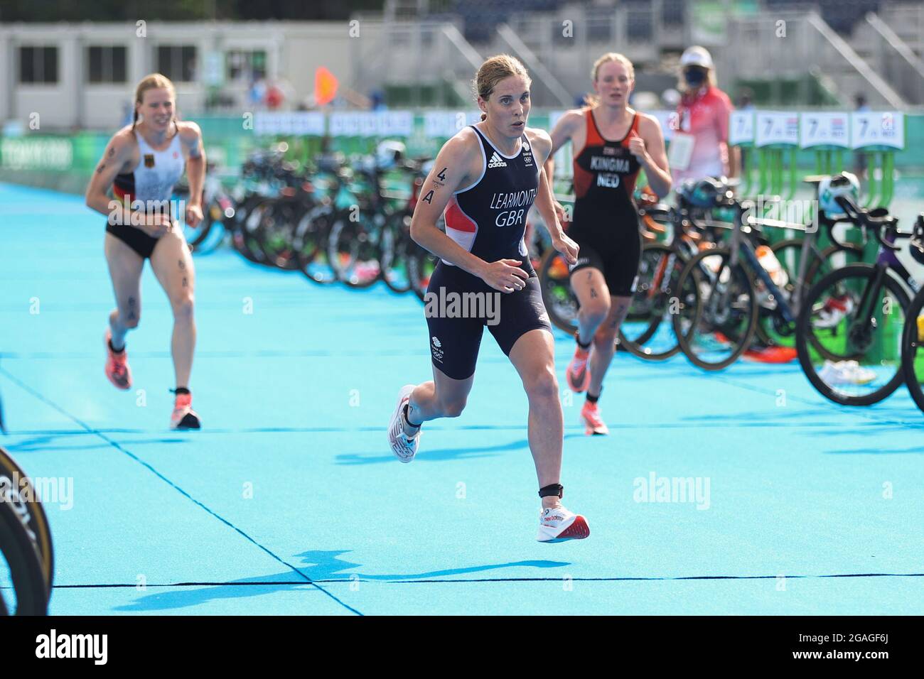 Tokyo, Japan. 31st July, 2021. Jessica Learmonth (C) of Great Britain competes during the triathlon mixed relay of the Tokyo 2020 Olympic Games in Tokyo, Japan, July 31, 2021. Credit: Zheng Huansong/Xinhua/Alamy Live News Stock Photo