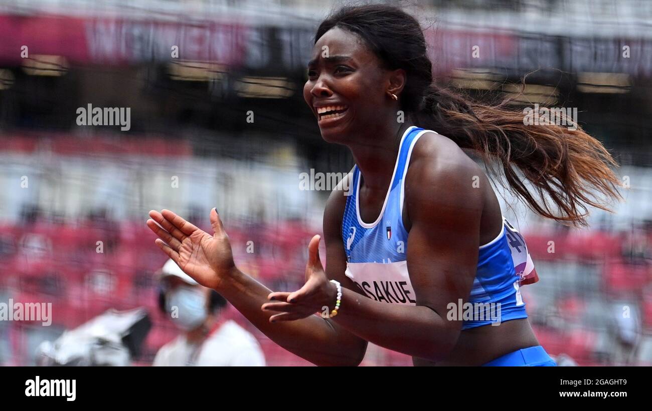 2021 daisy hires stock photography and images Alamy