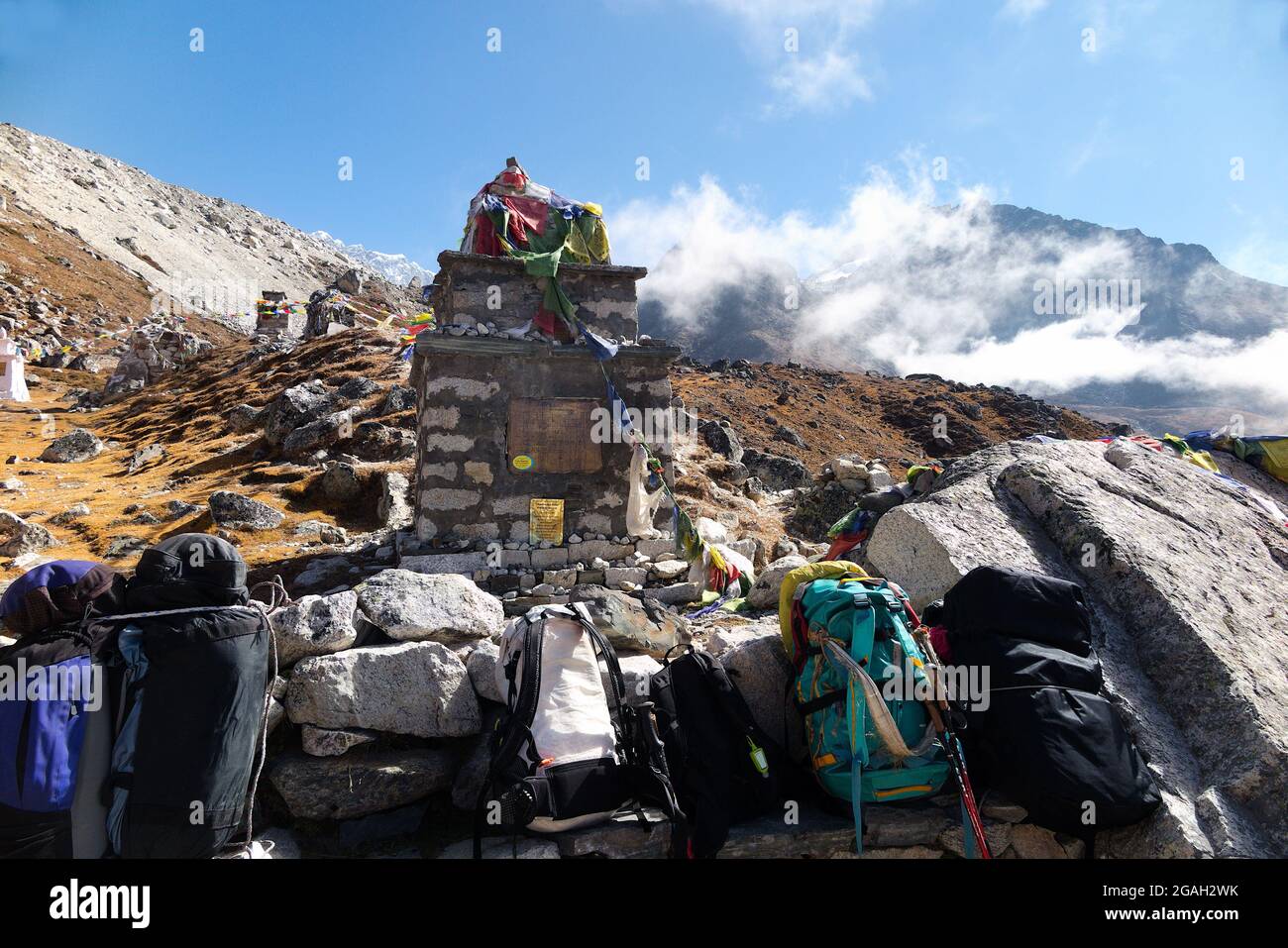 Memorial to Sherpa mountaineer, Babu Chiri Sherpa, at Thukla (Dughla) Pass, along the Everest Base Camp (EBC) trek, Nepal Stock Photo