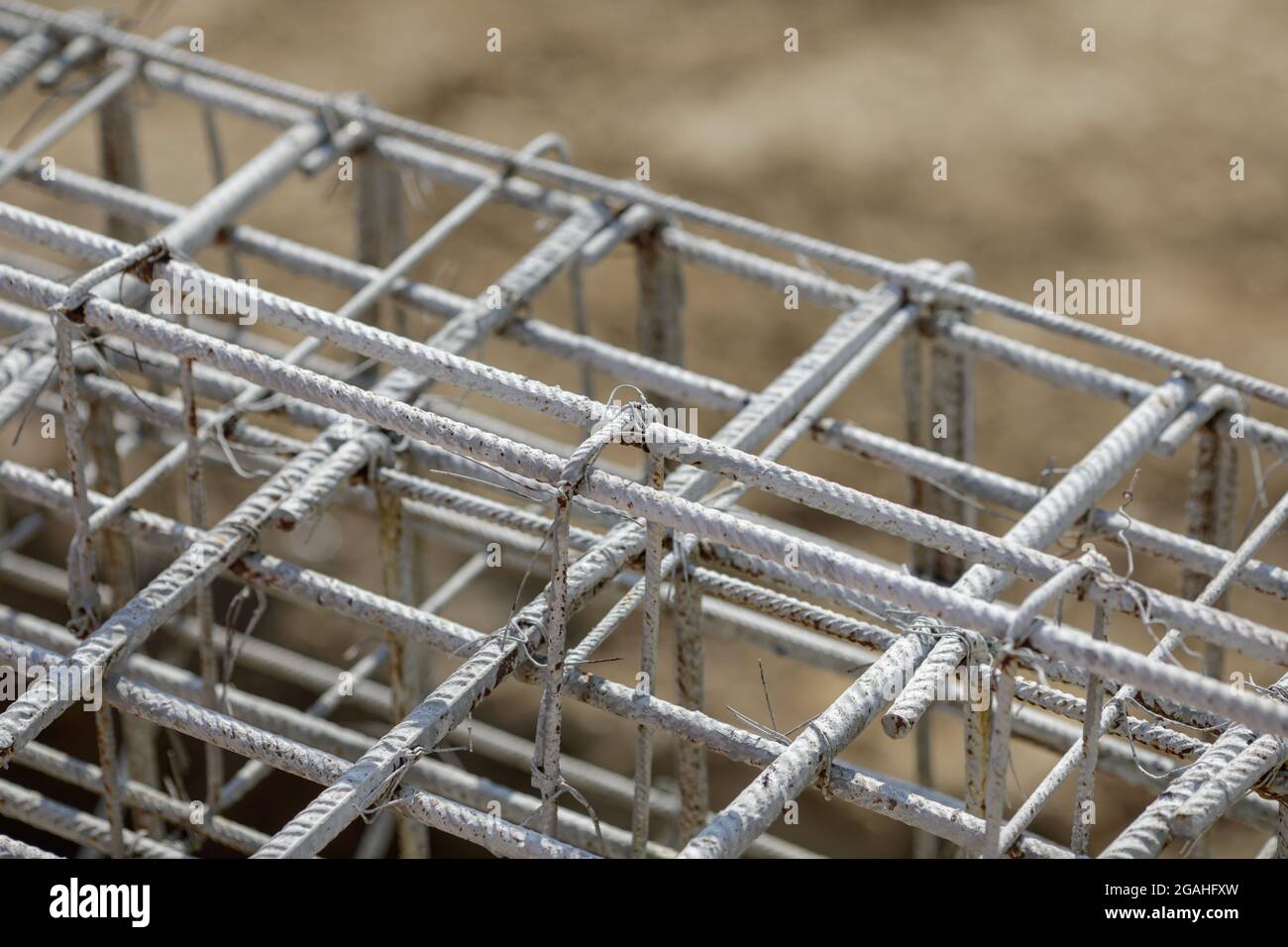 Concrete reinforcing bar hi-res stock photography and images - Alamy