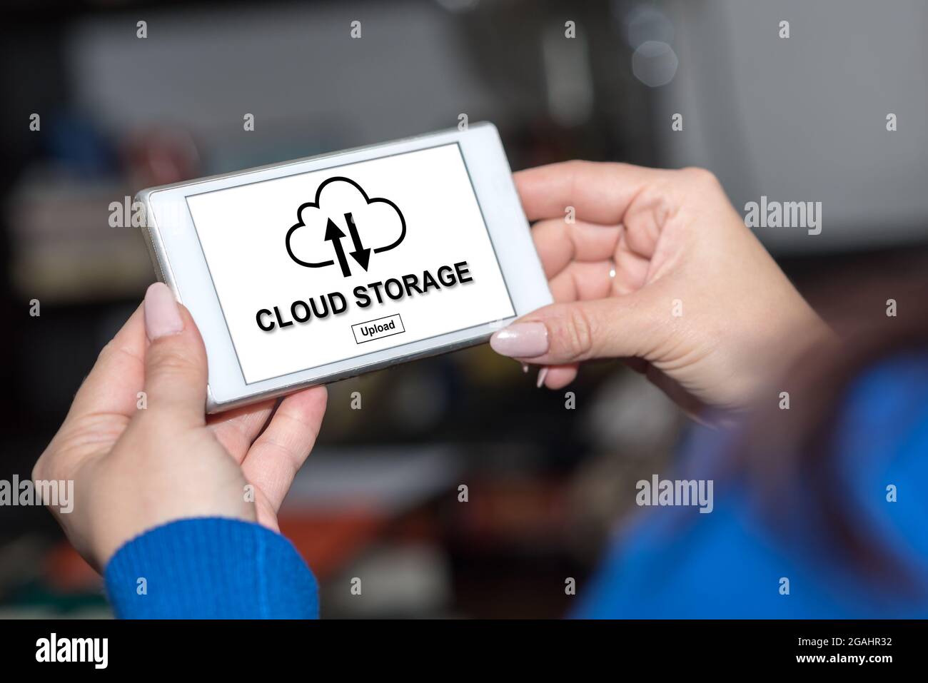 Smartphone screen displaying a cloud storage concept Stock Photo - Alamy
