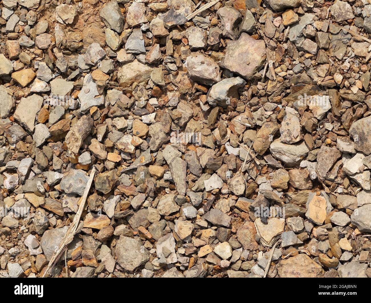 Gravel Ground Cover. Decorative chippings ideal for drives, paths