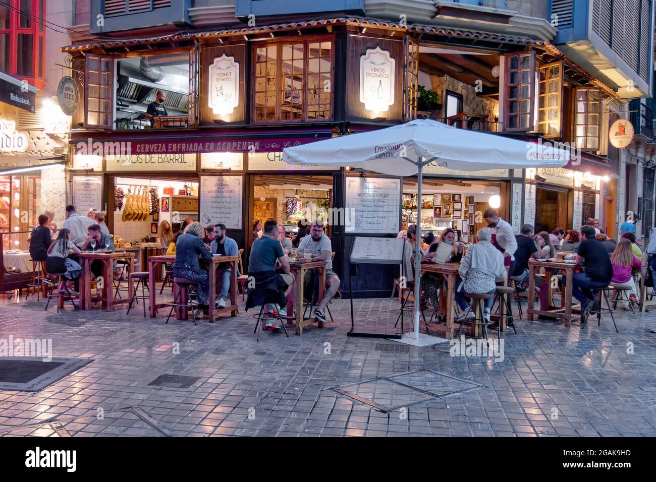 Restaurants in der Altstadt von Malaga, Costa del Sol, Provinz Malaga, Andalusien, Spanien, Europa, Stock Photo